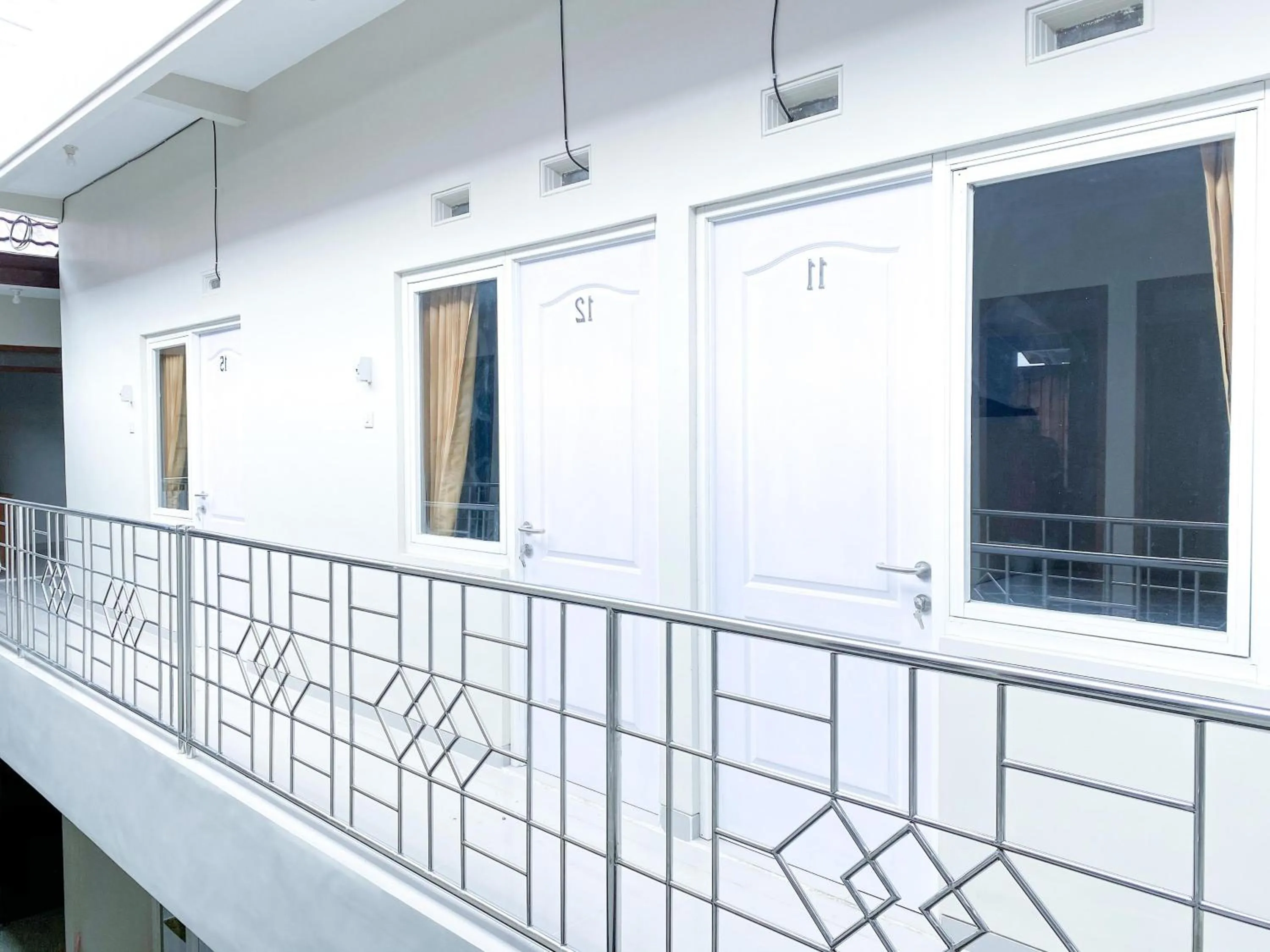 RedDoorz At Simpang Borobudur