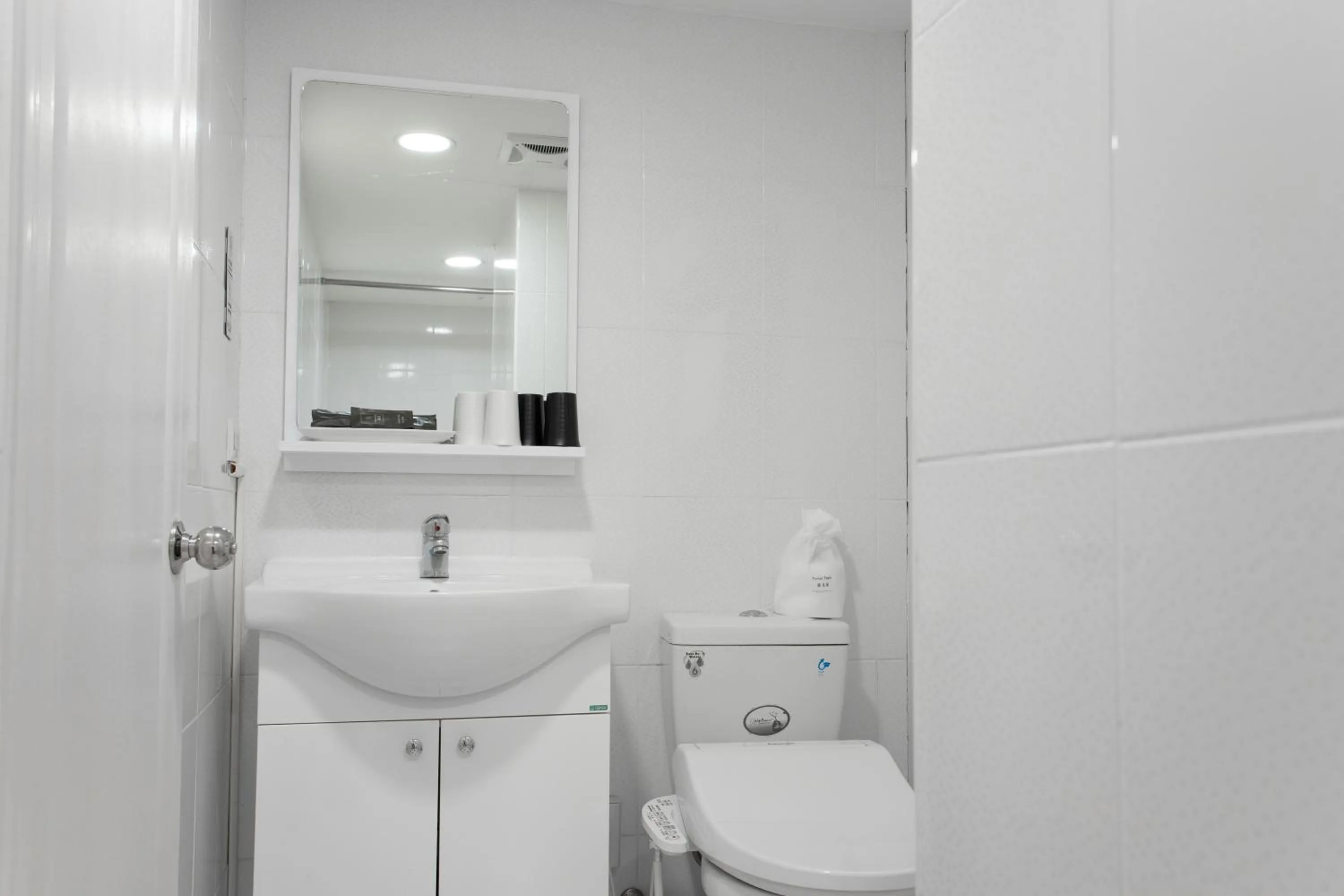 Bathroom in Hub Hotel - Songshan Airport Branch