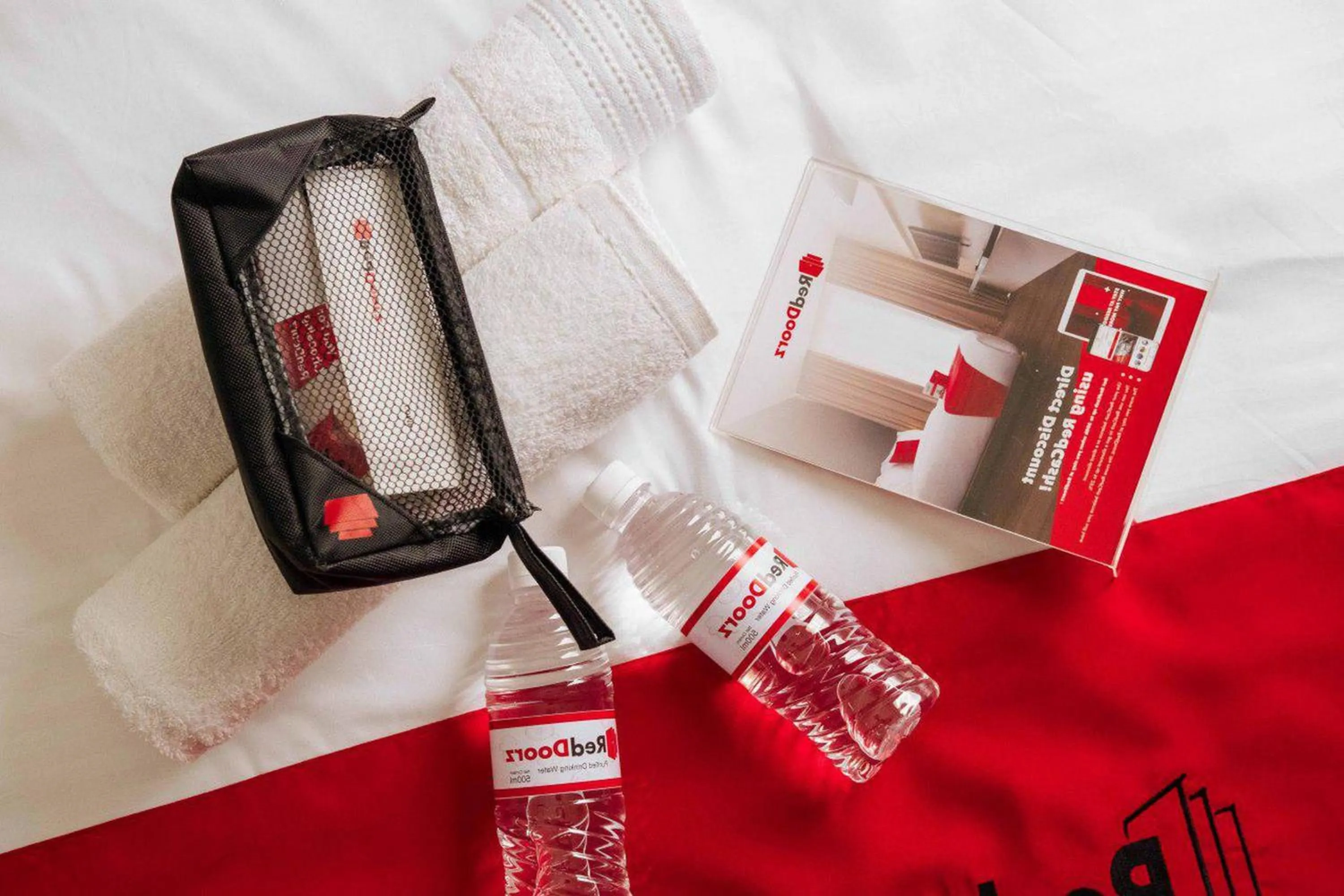 Other, Bed in RedDoorz @ Taman Royal Tangerang