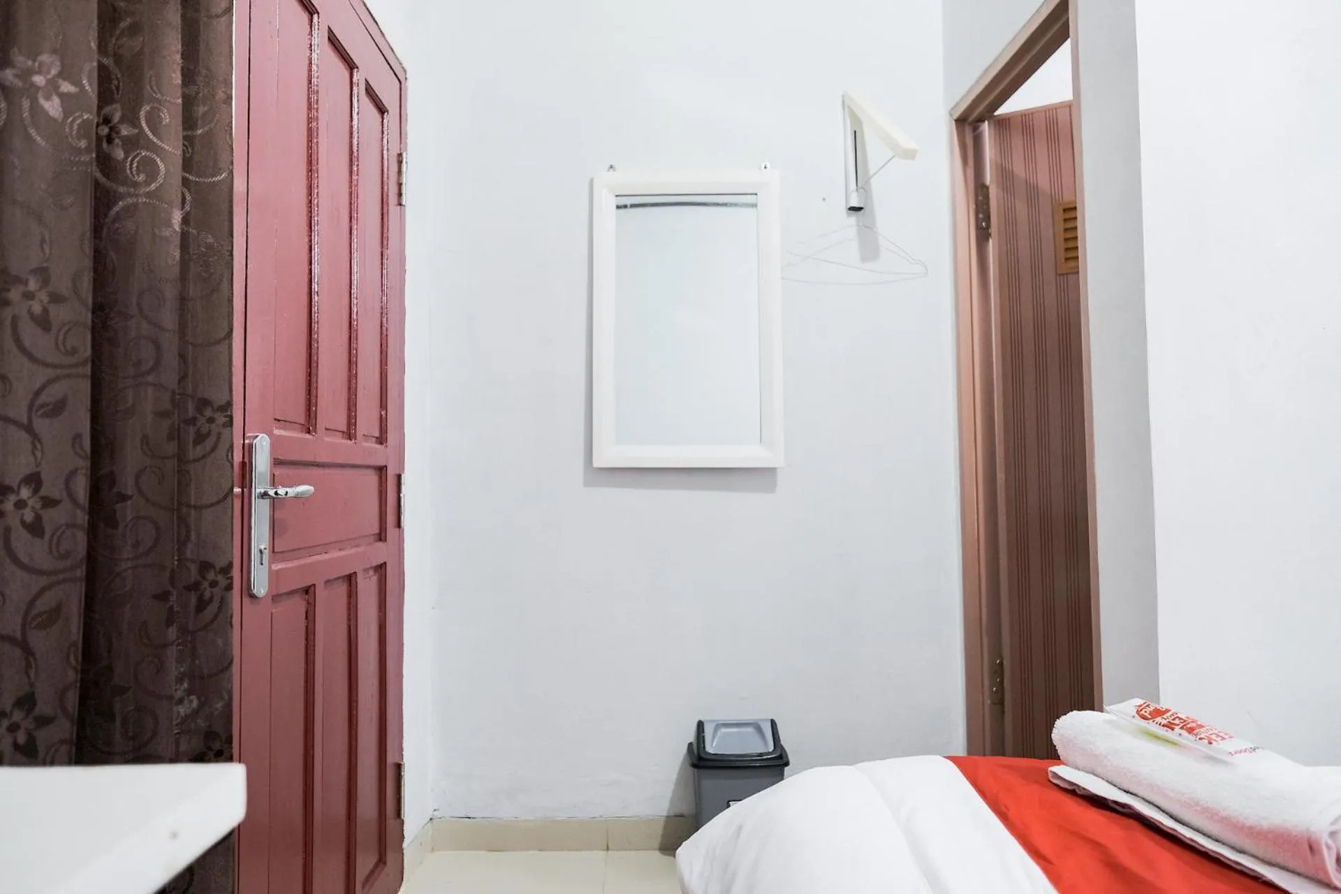 Bed in RedDoorz near Jalan Perintis Kemerdekaan Lampung
