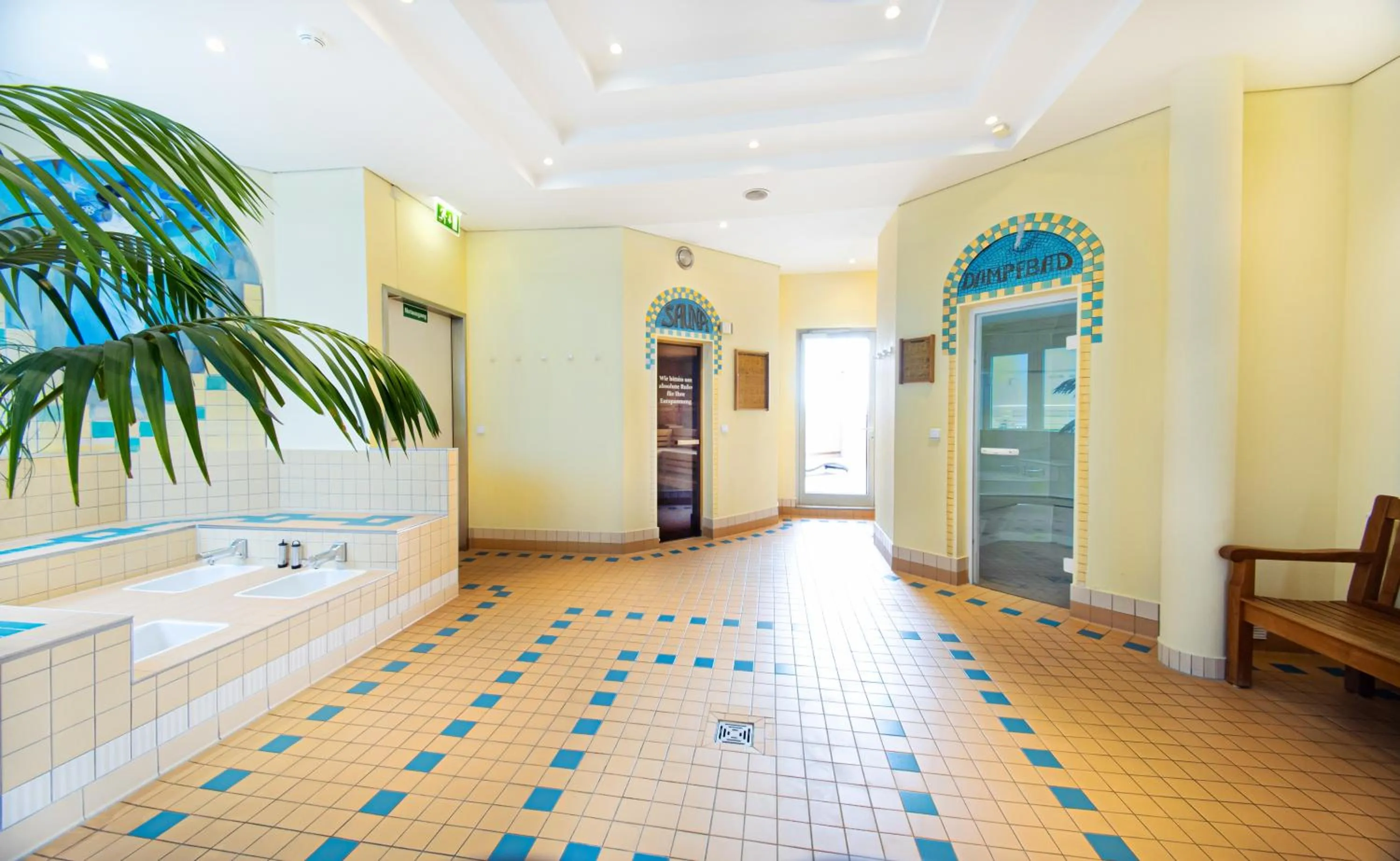 Spa and wellness centre/facilities in Dorint Charlottenhof Halle (Saale)