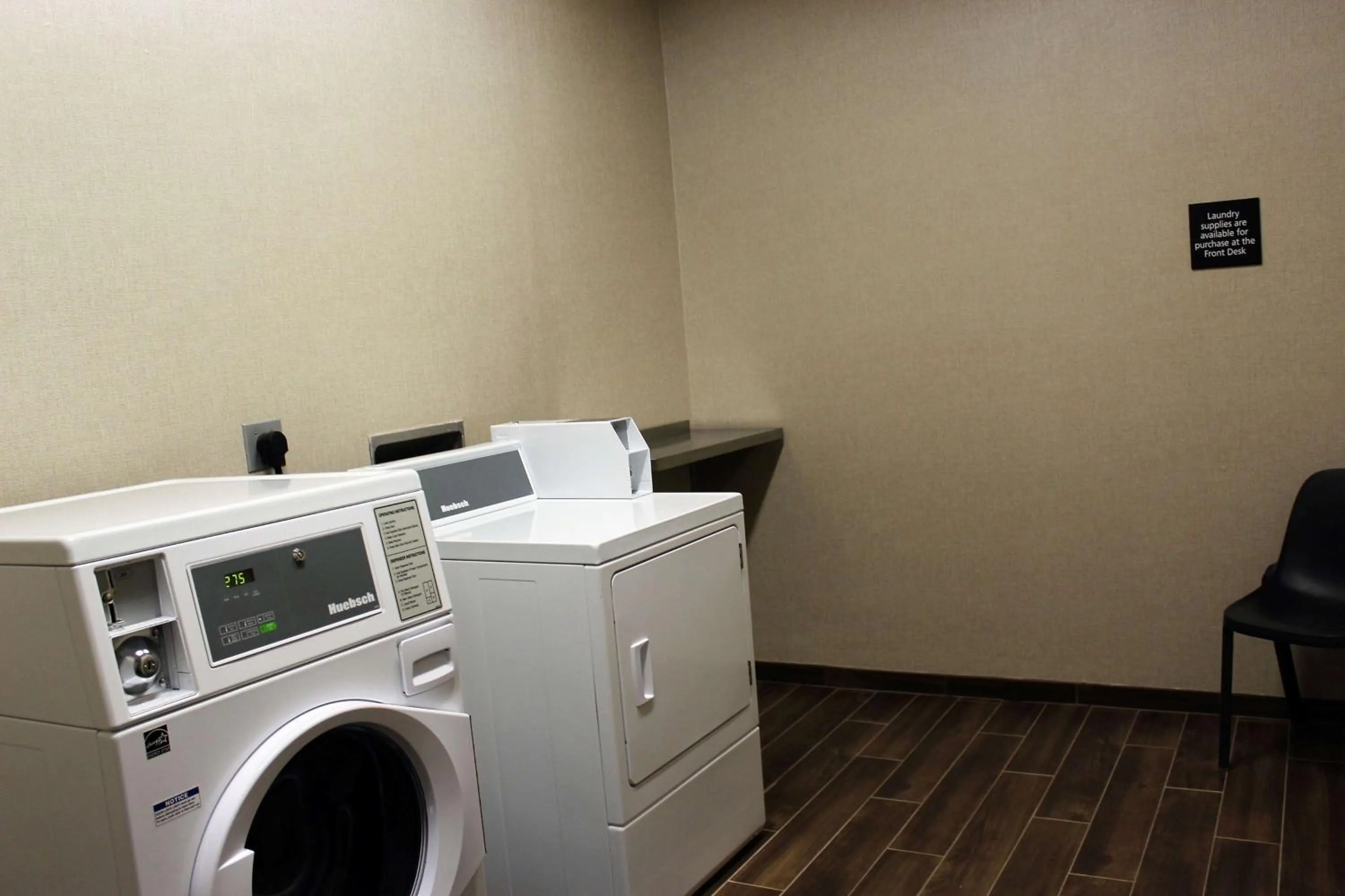 Property building in Hampton Inn Lexington