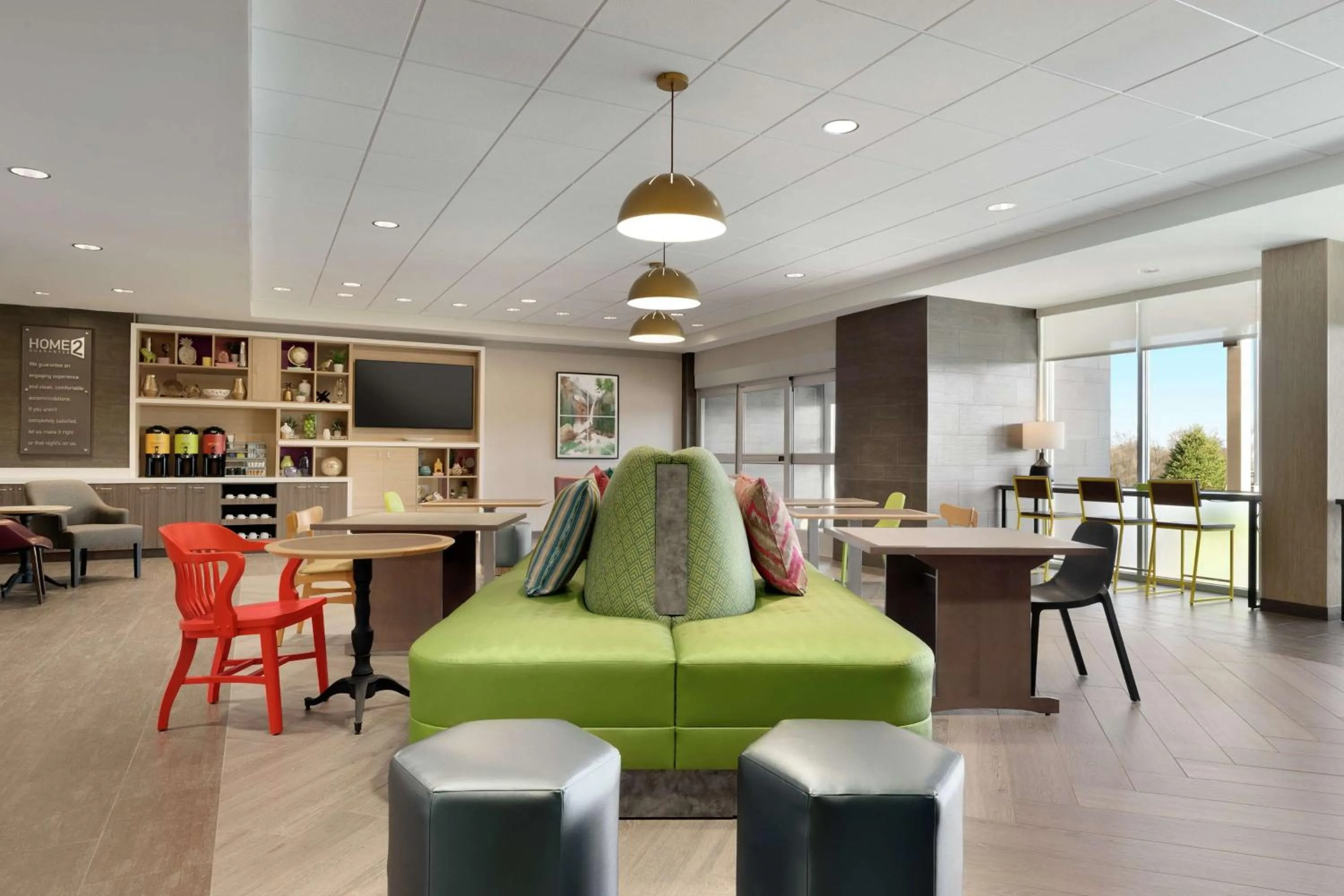 Restaurant/places to eat in Home2 Suites By Hilton Martinsburg, Wv