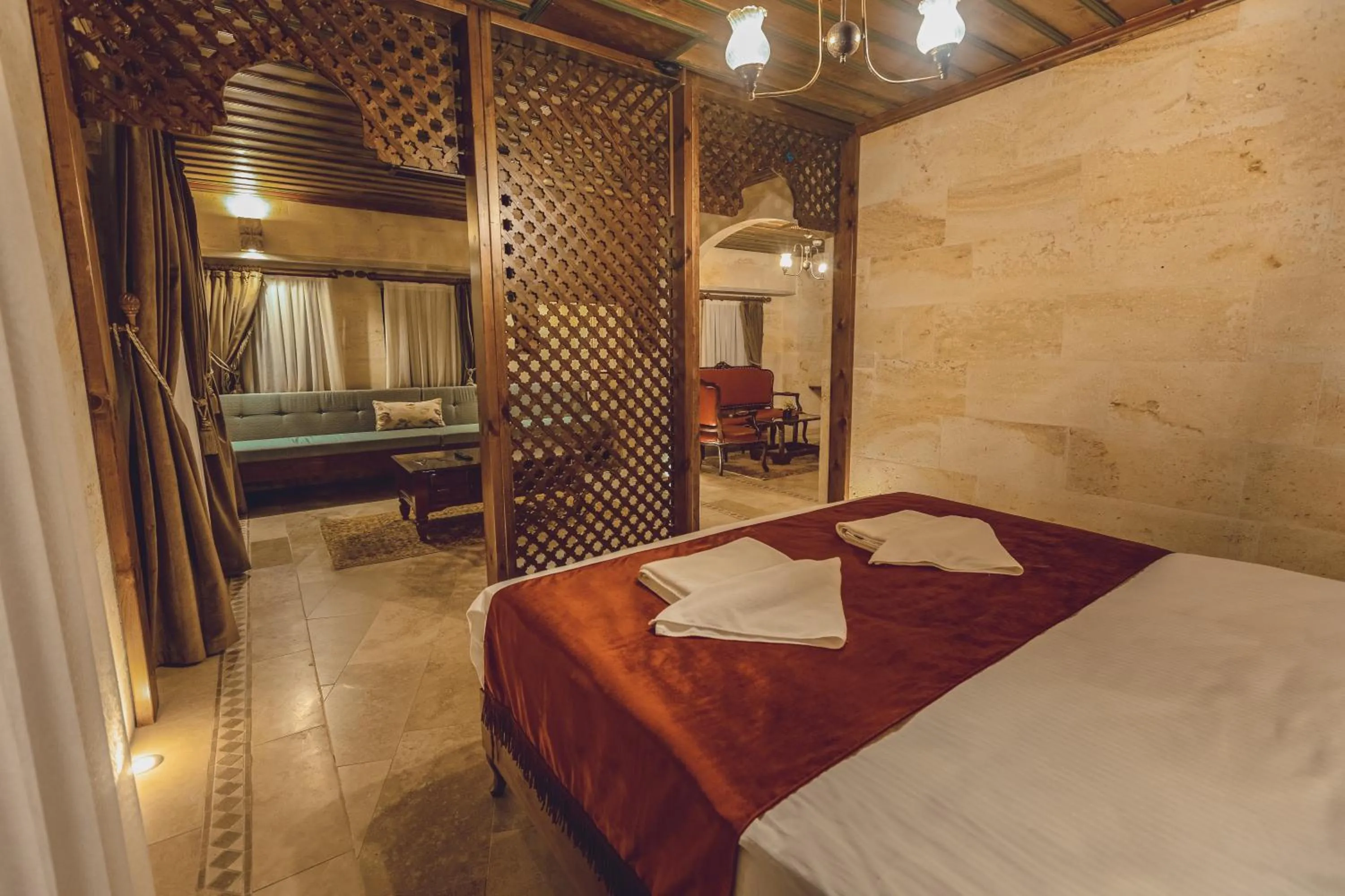 Photo of the whole room, Bed in Sobek Stone House Cappadocia