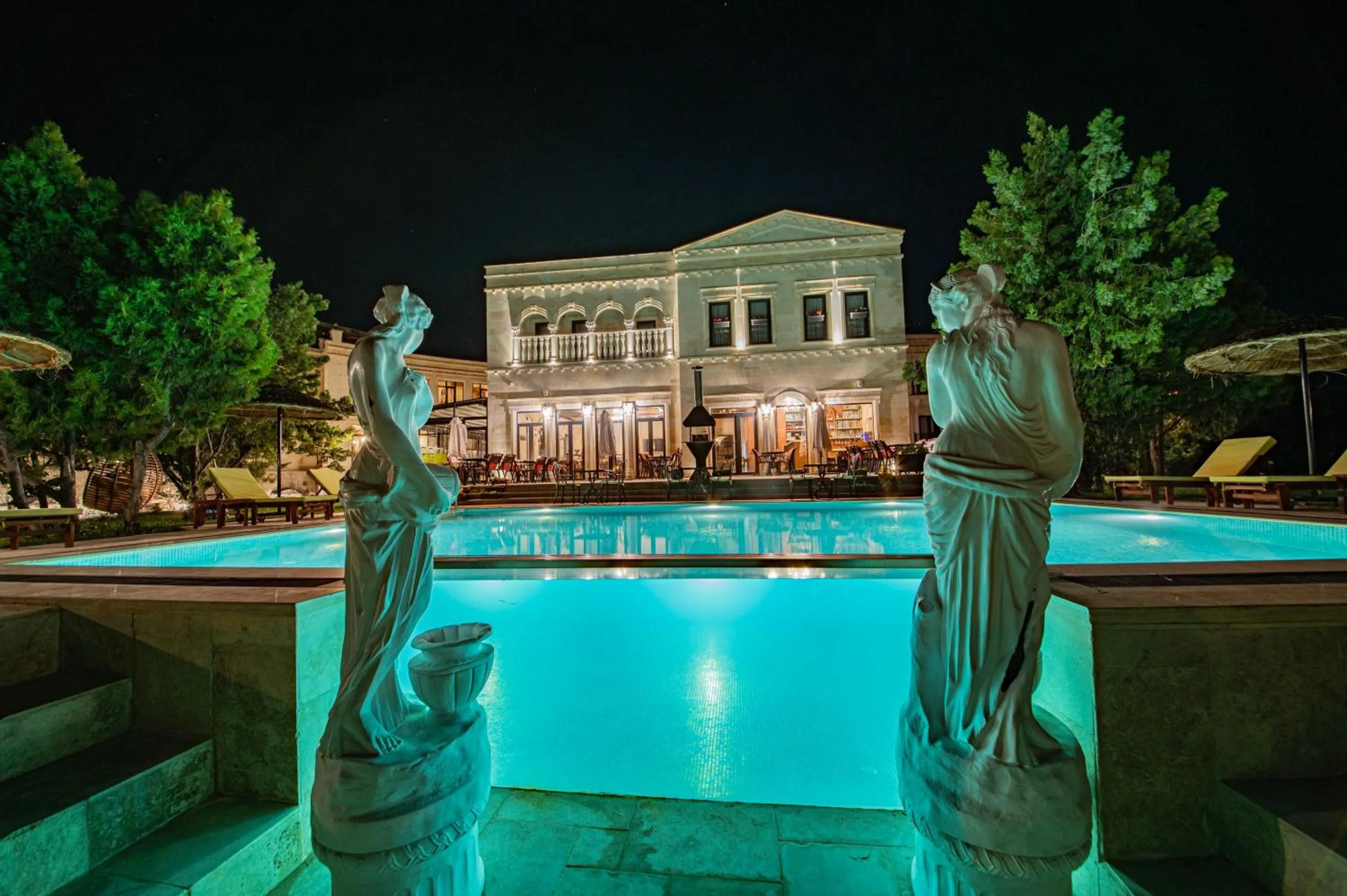 Swimming pool in Sobek Stone House Cappadocia