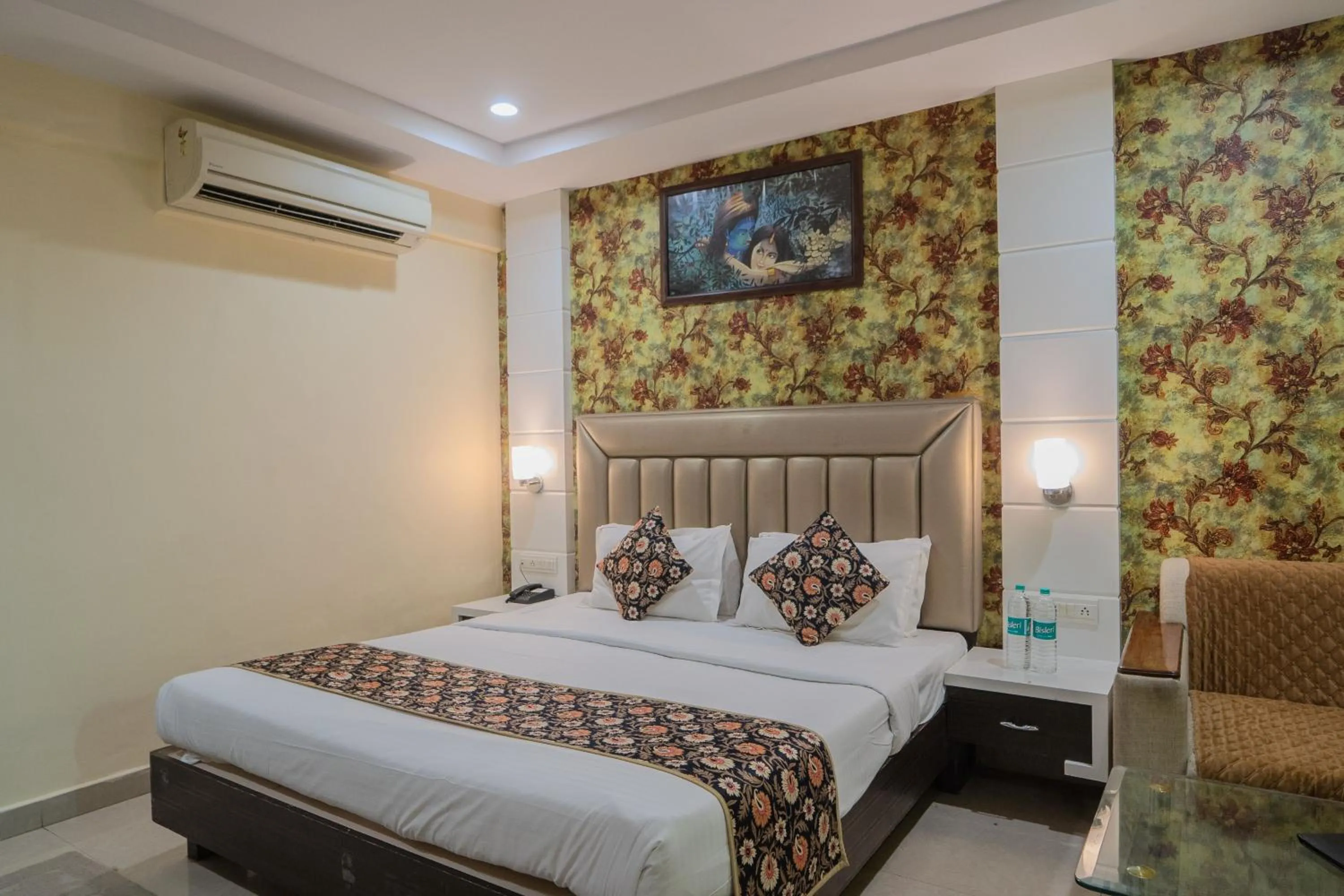 Bed in Hotel City Square By KeyMagics