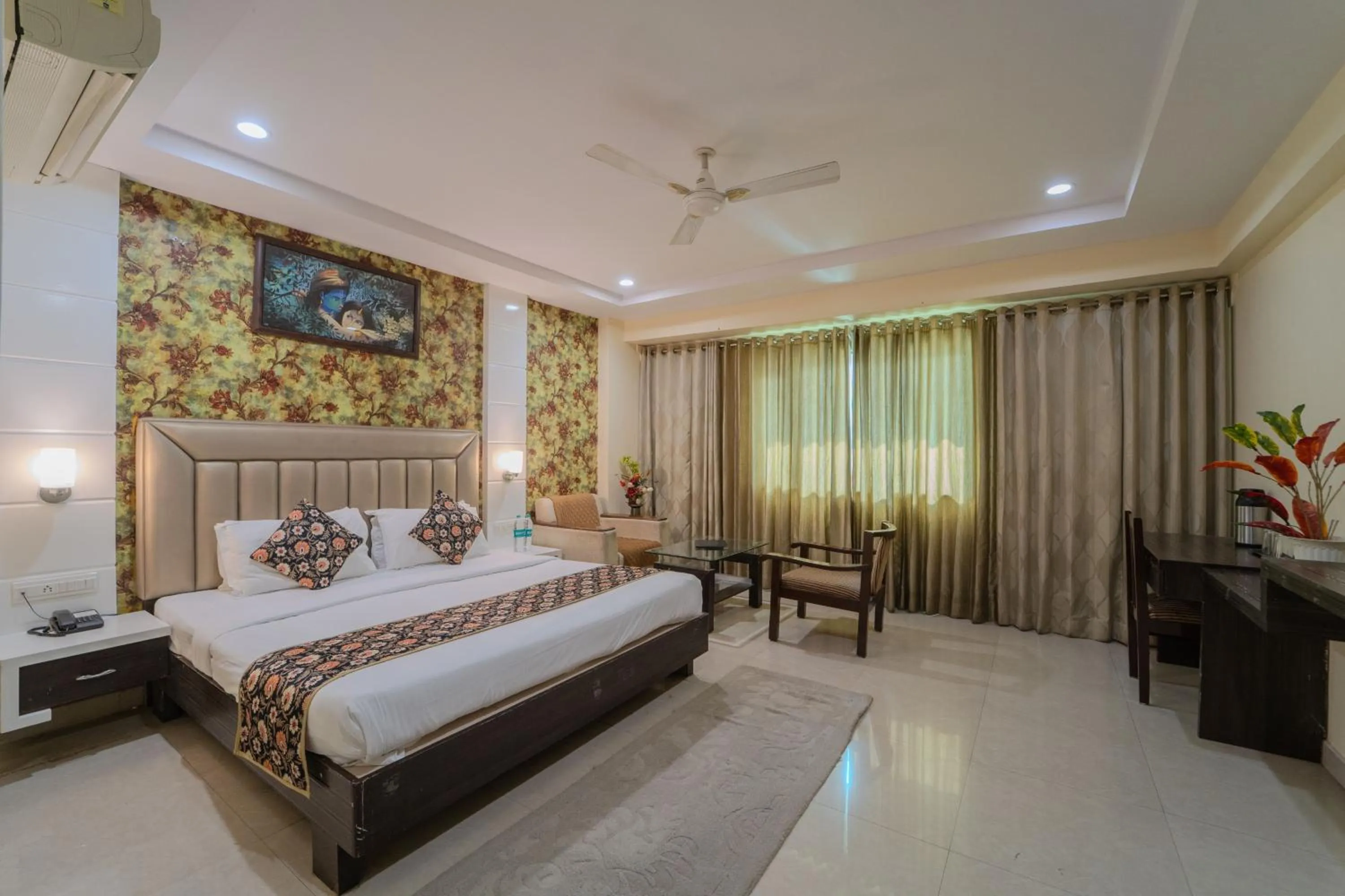 Photo of the whole room, Bed in Hotel City Square By KeyMagics