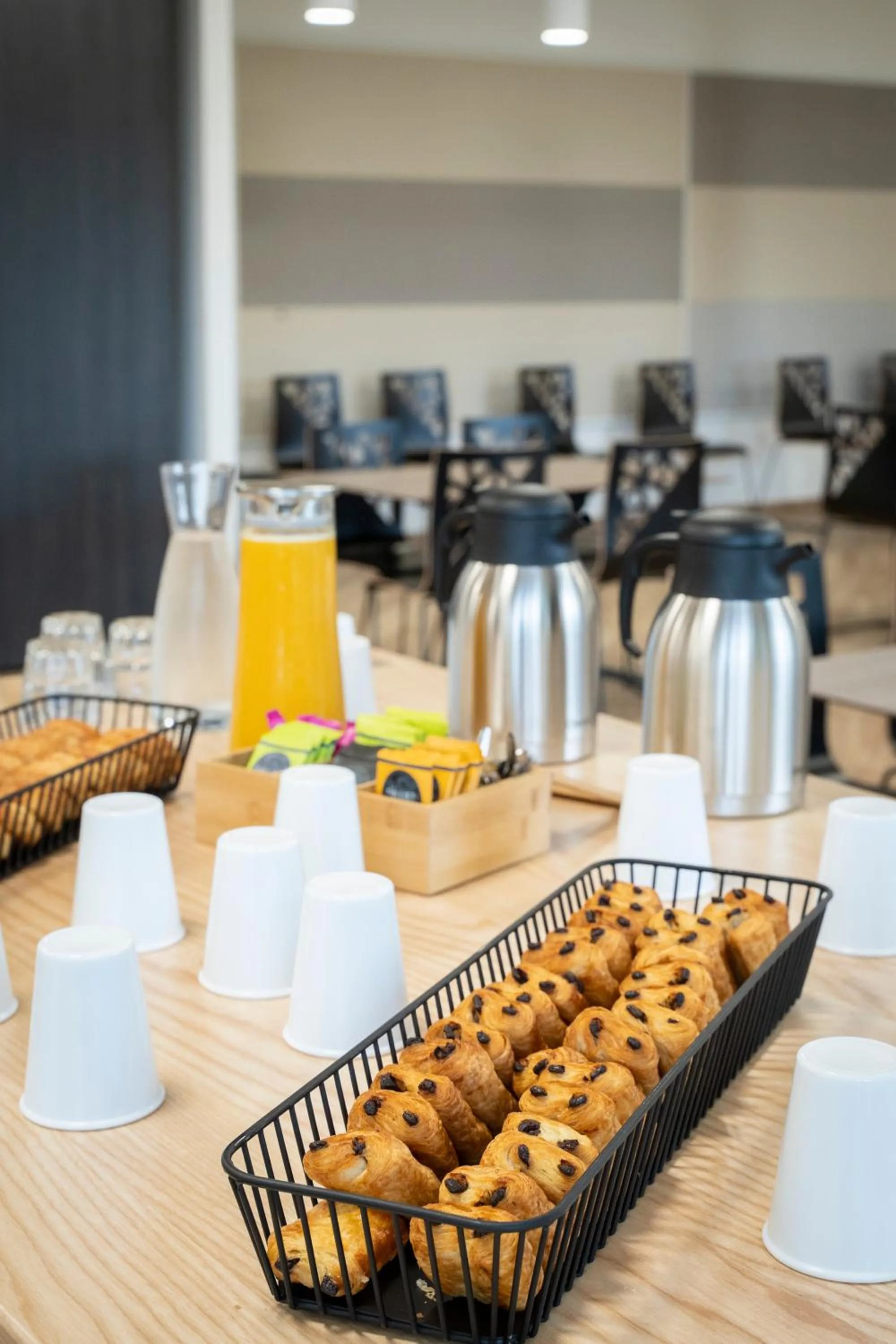 Continental breakfast in La Résidence du Parc d'Olhain