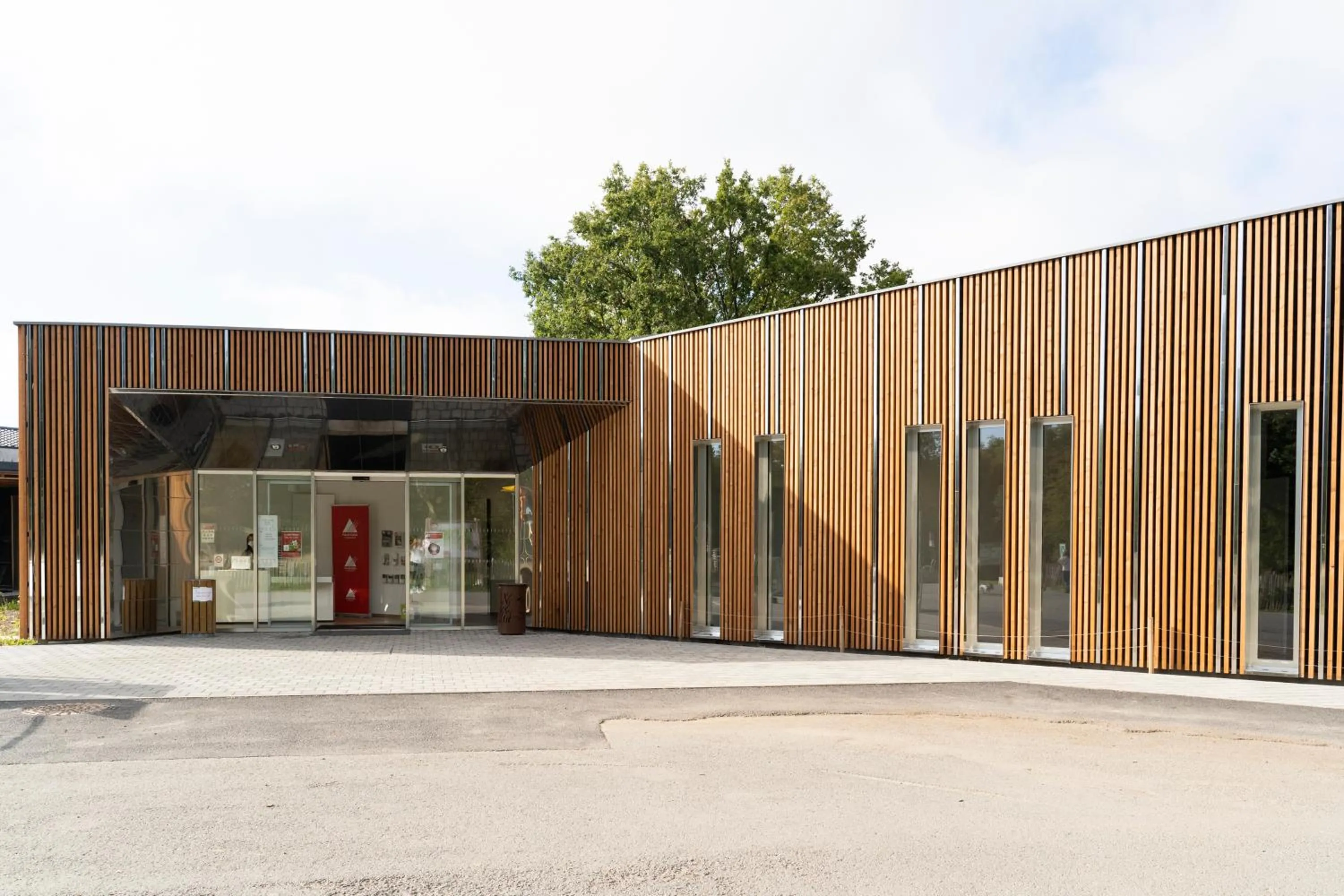 Facade/entrance in La Résidence du Parc d'Olhain