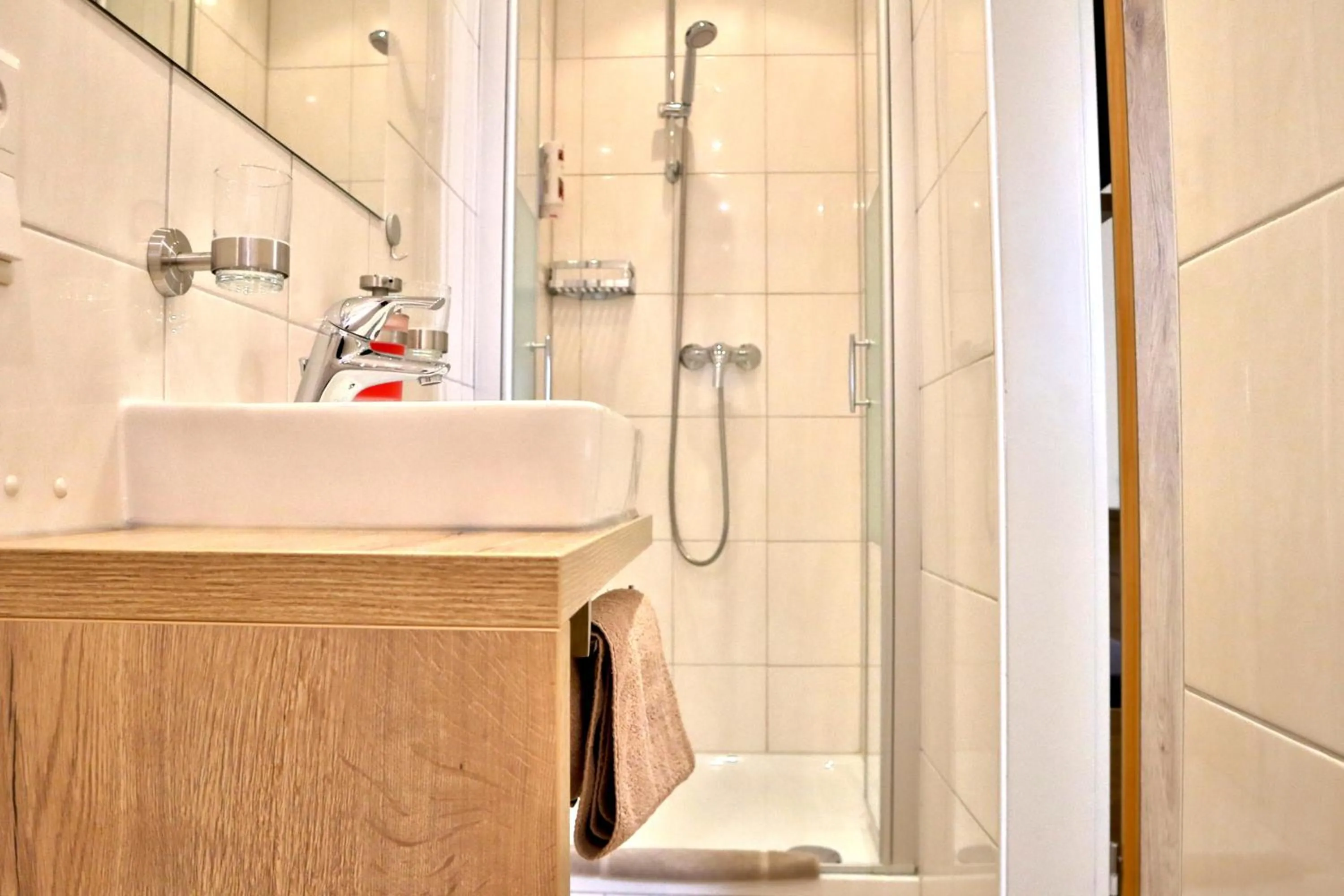 Shower in Weinhaus Gräfen