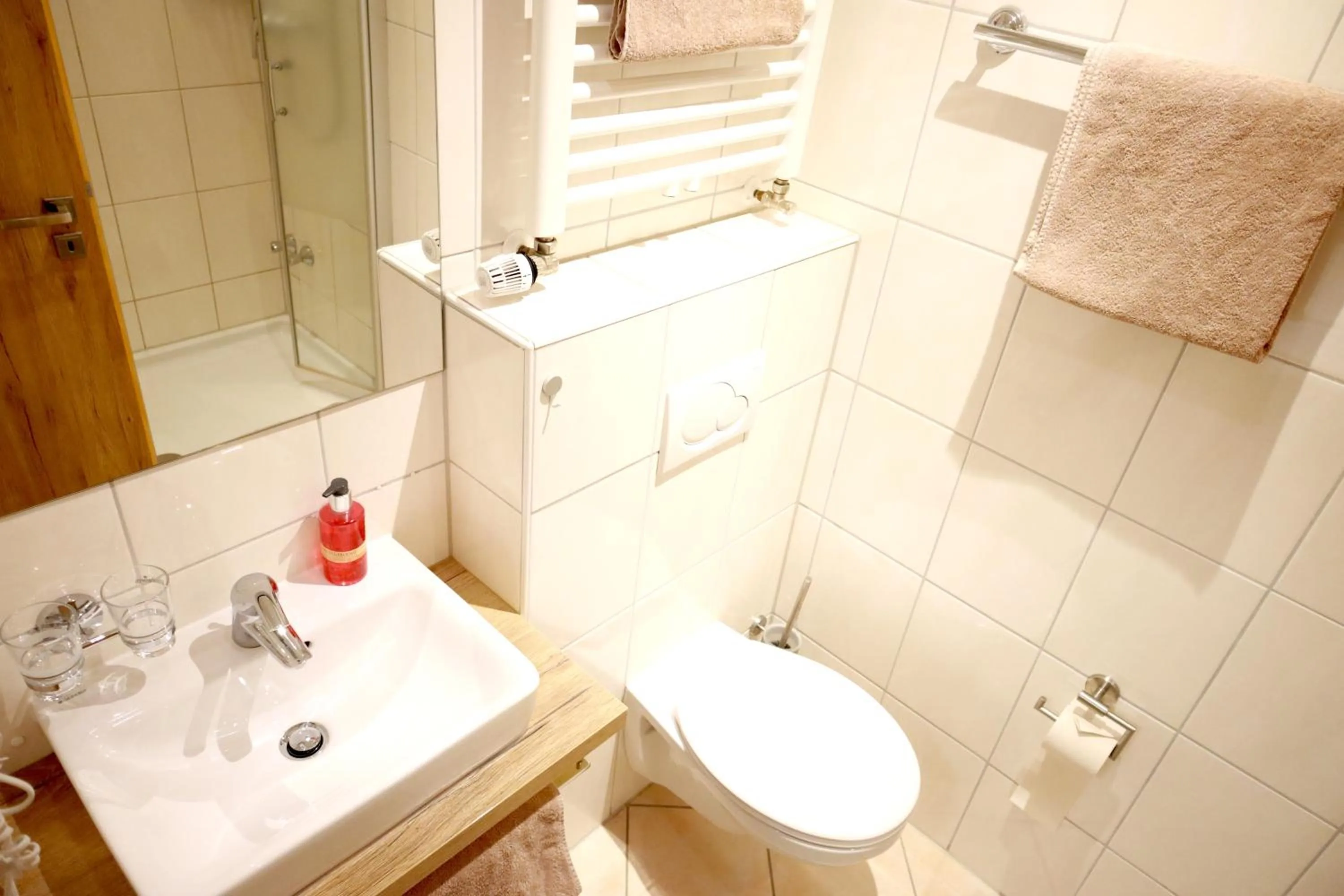 Toilet in Weinhaus Gräfen