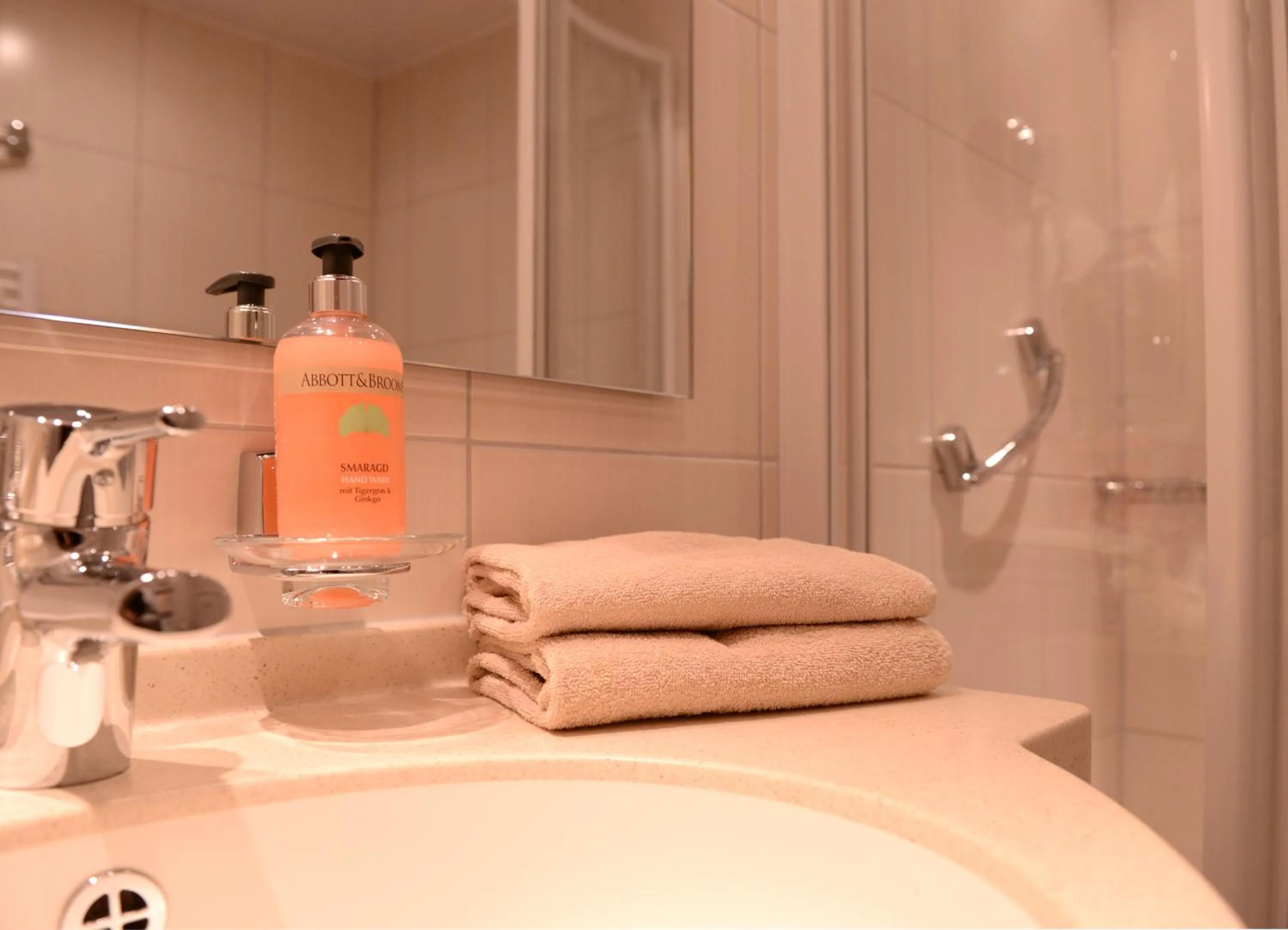 Bathroom in Weinhaus Gräfen