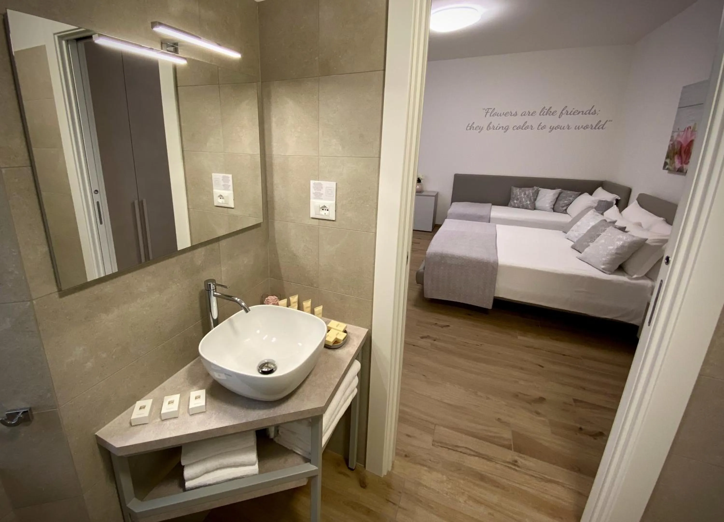 Bathroom, Bed in Five Flowers Guest House