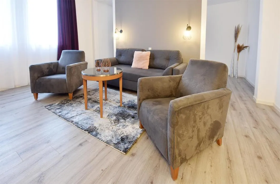 PRIMA Inn HOTEL & HOF NEURUPPIN - digitales & rezeptionsloses Motel