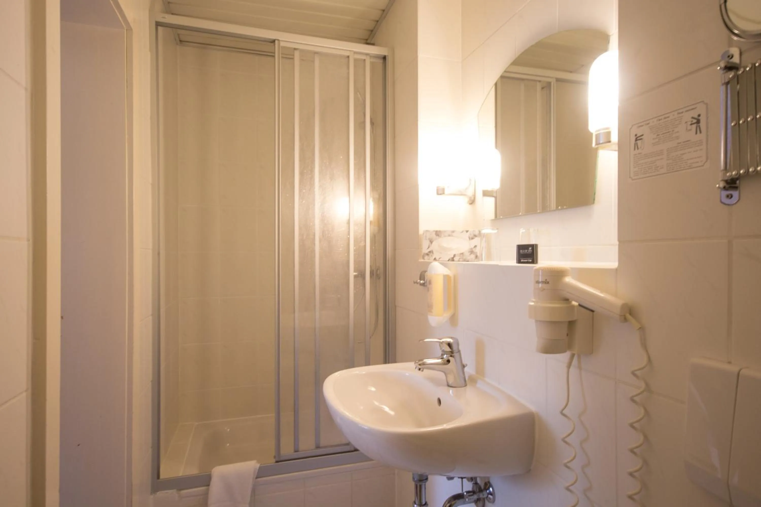 Bathroom in Meeressterne Hotel Weißes Schloß