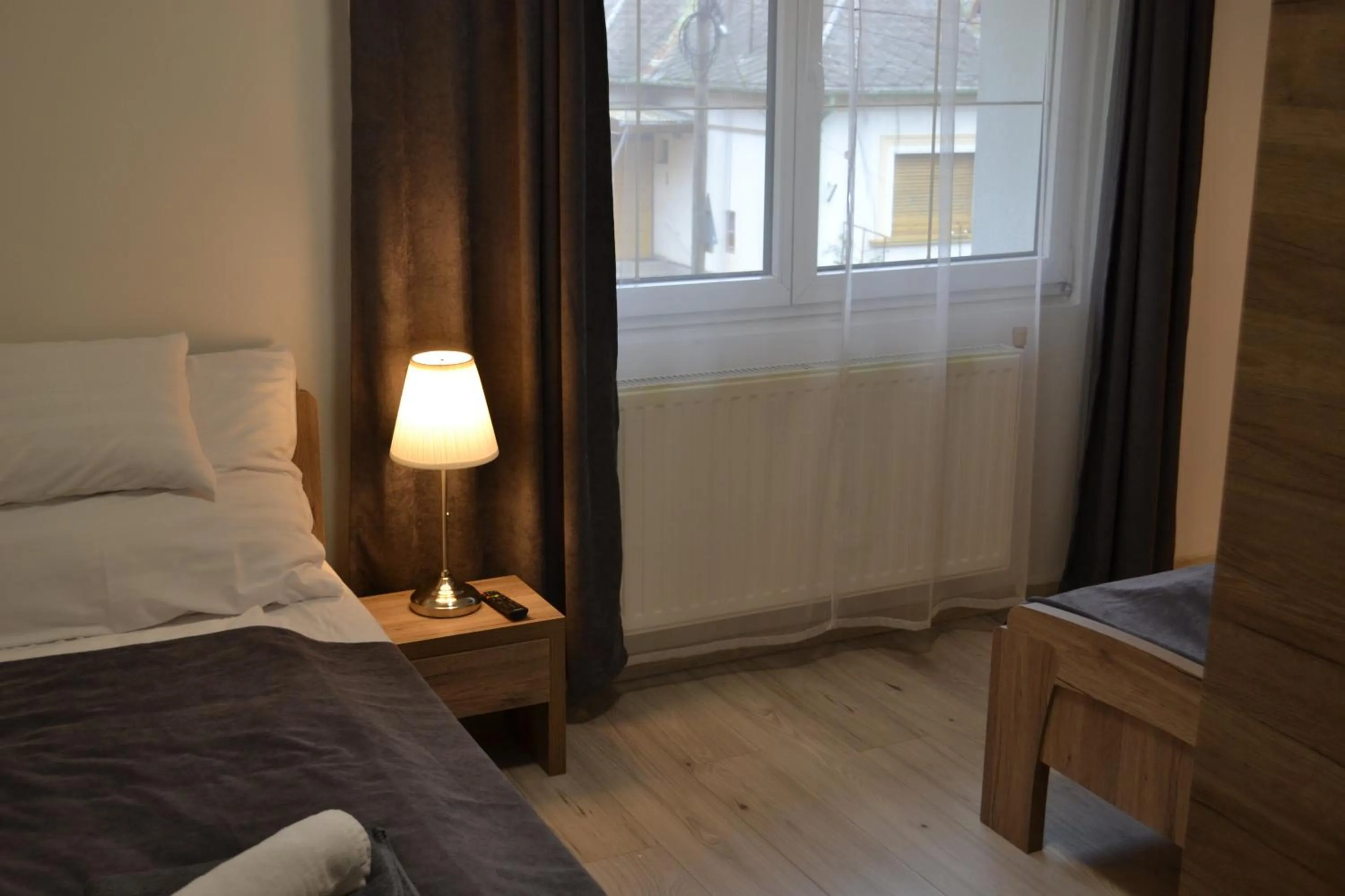 Photo of the whole room in Főnix Design Rooms