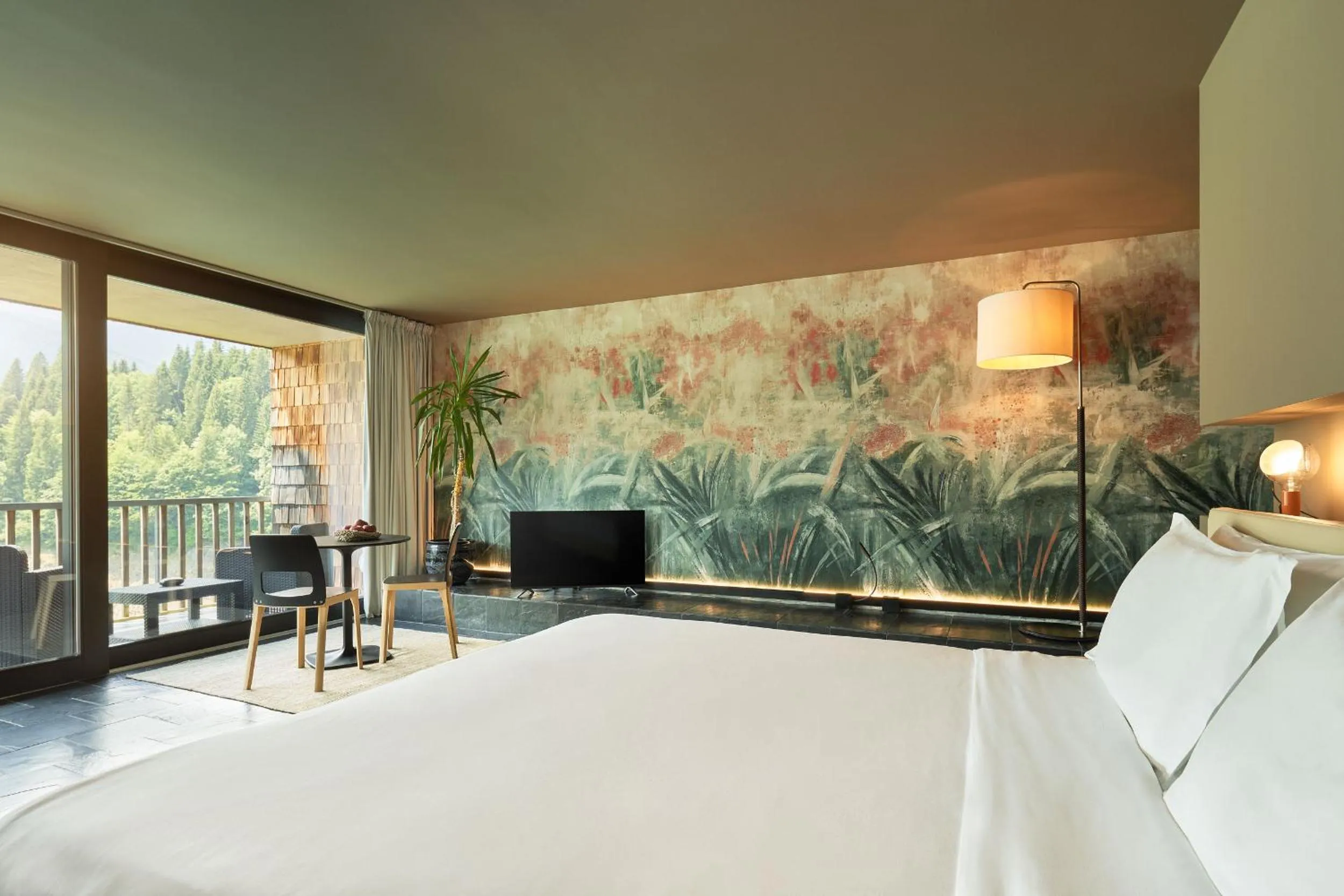 Bed in NS SUITE SAURIS