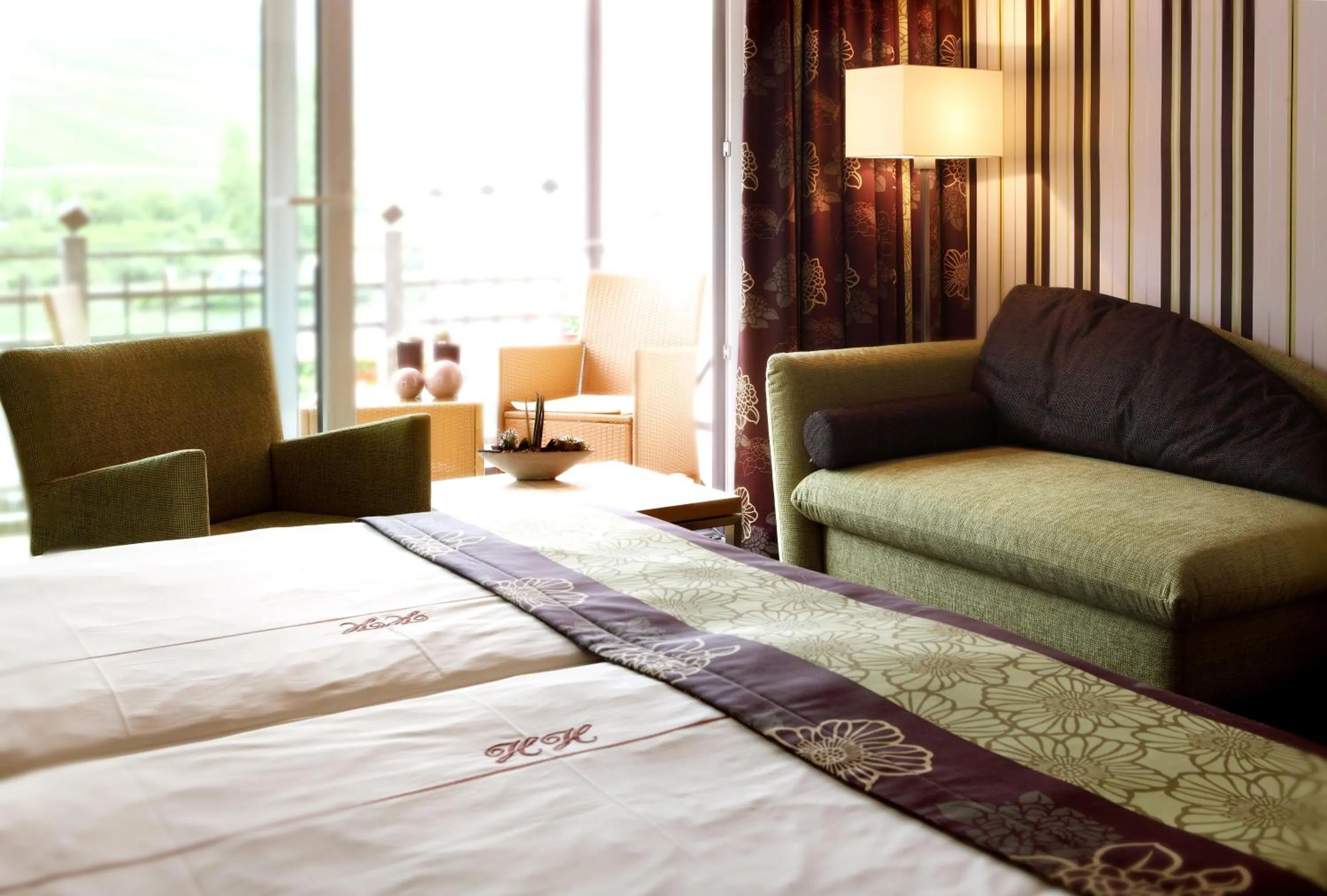 Seating area, Bed in Hotel Halfenstube & Villa Spa 1894