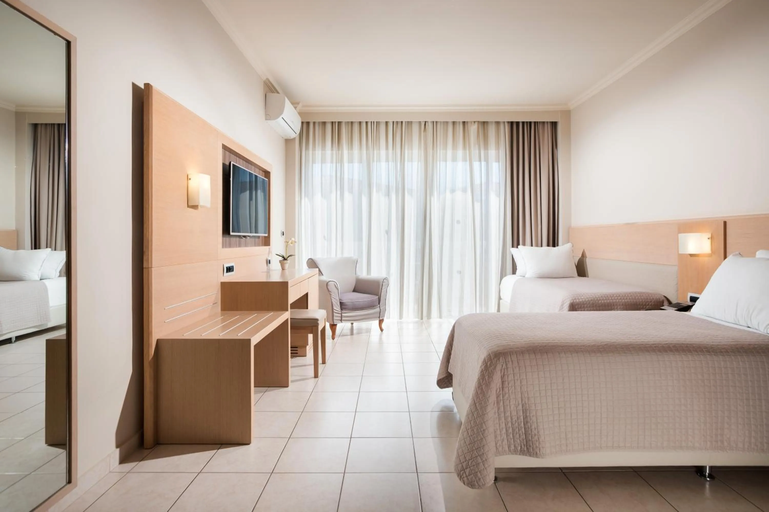 Bed in Porto Bello Royal