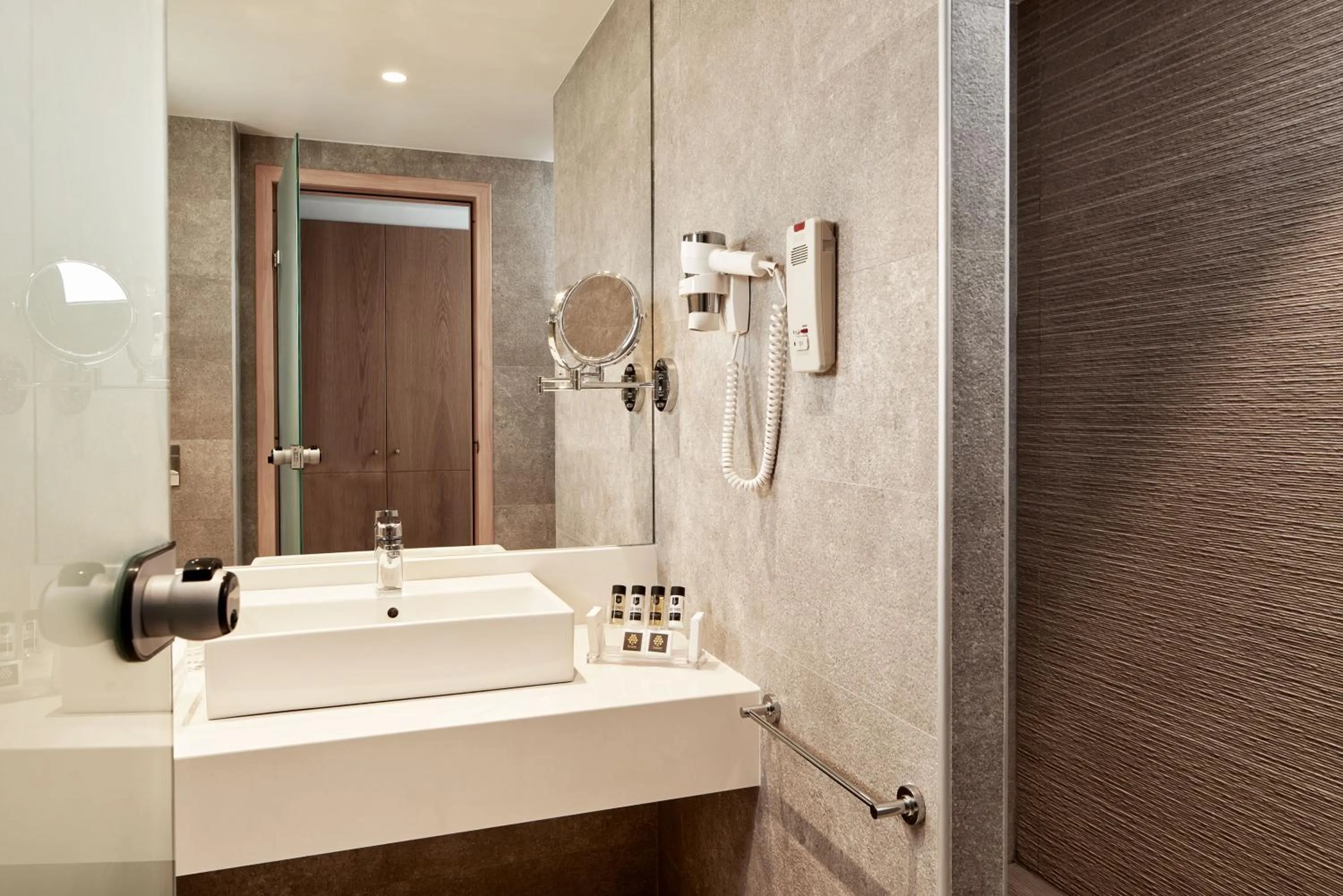 Bathroom in Porto Bello Royal