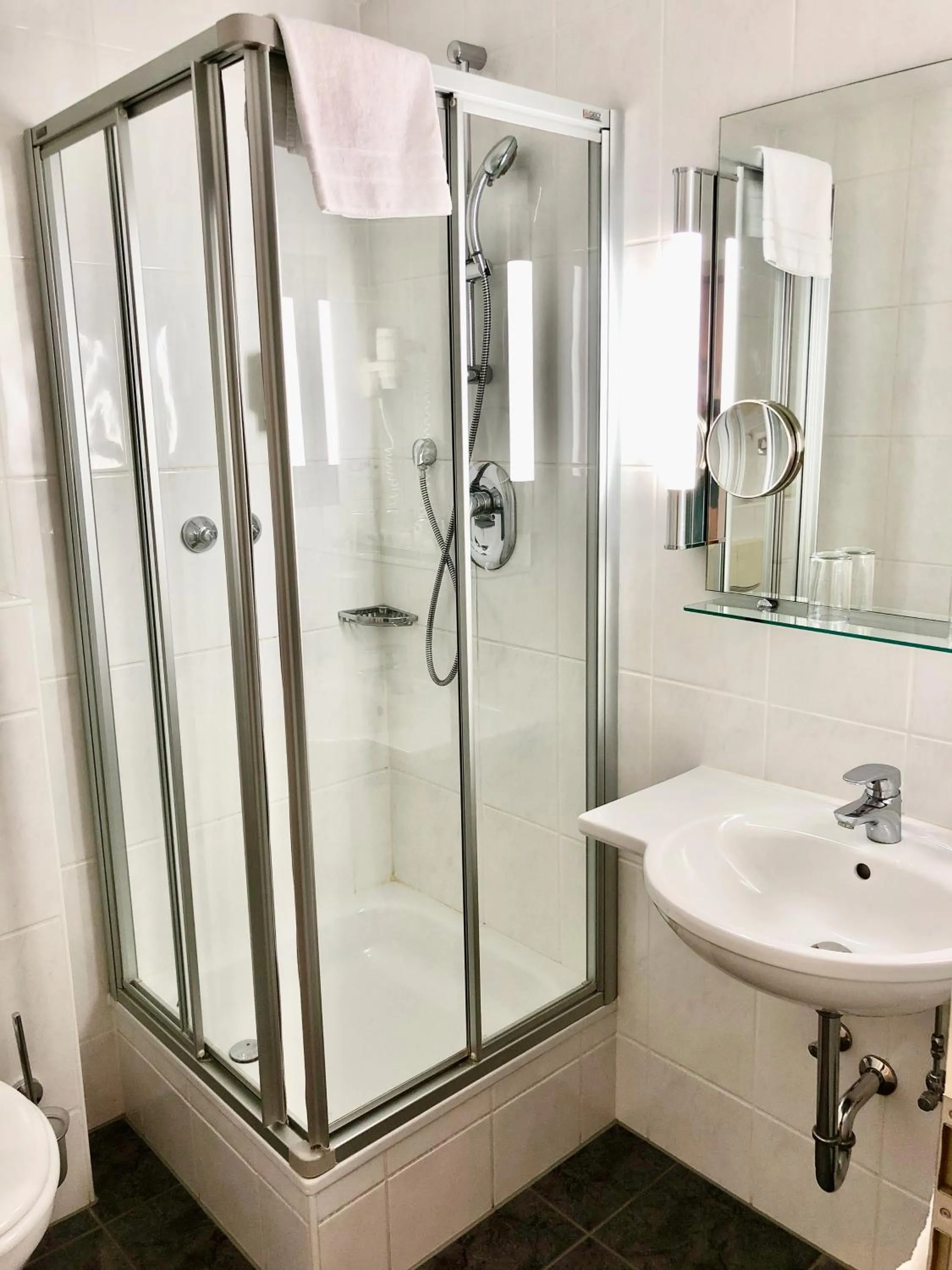 Bathroom in Hotel Central