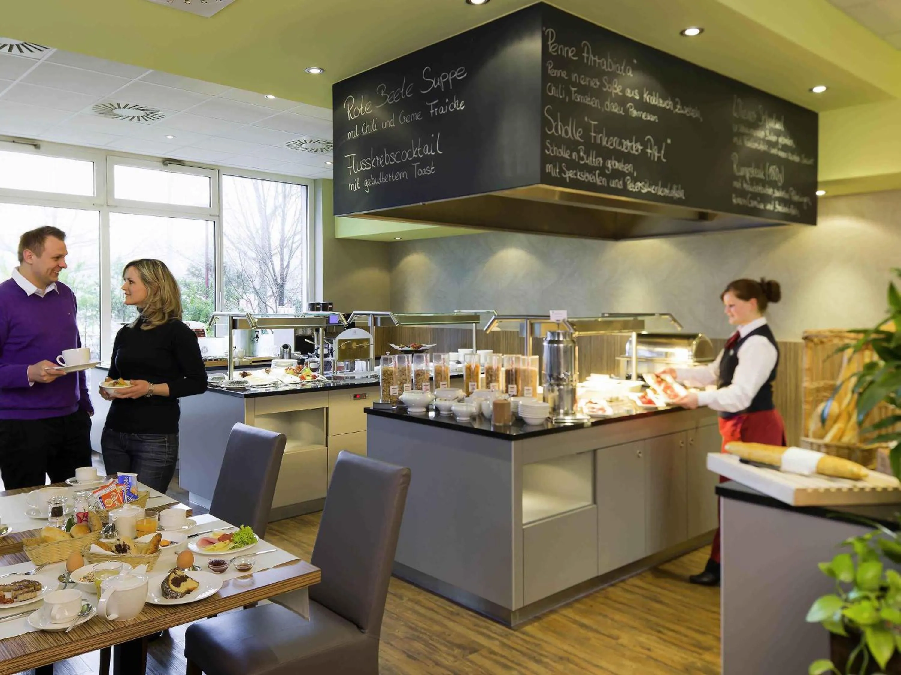 Restaurant/places to eat in Mercure Hotel Hamburg am Volkspark