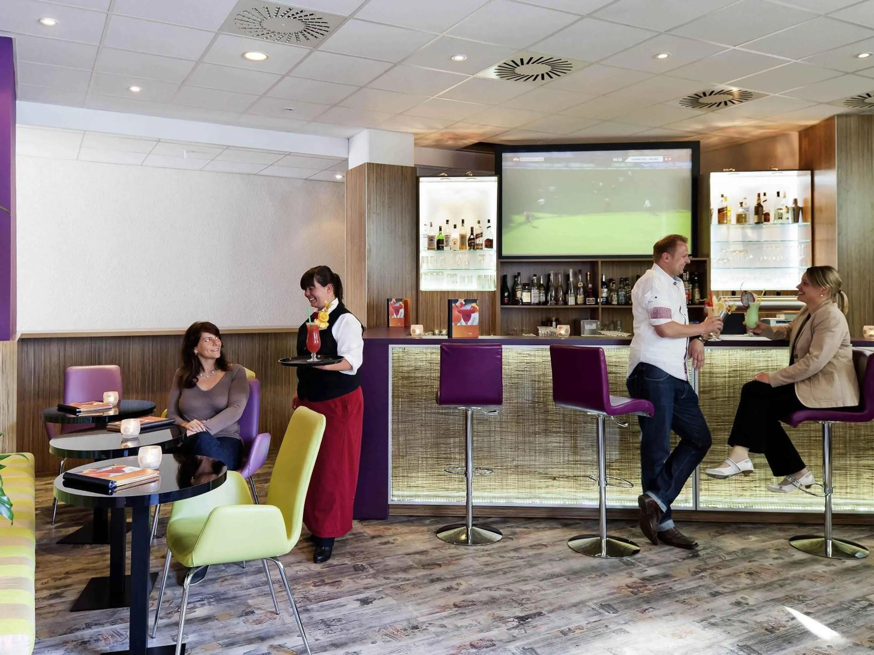 Lounge or bar in Mercure Hotel Hamburg am Volkspark