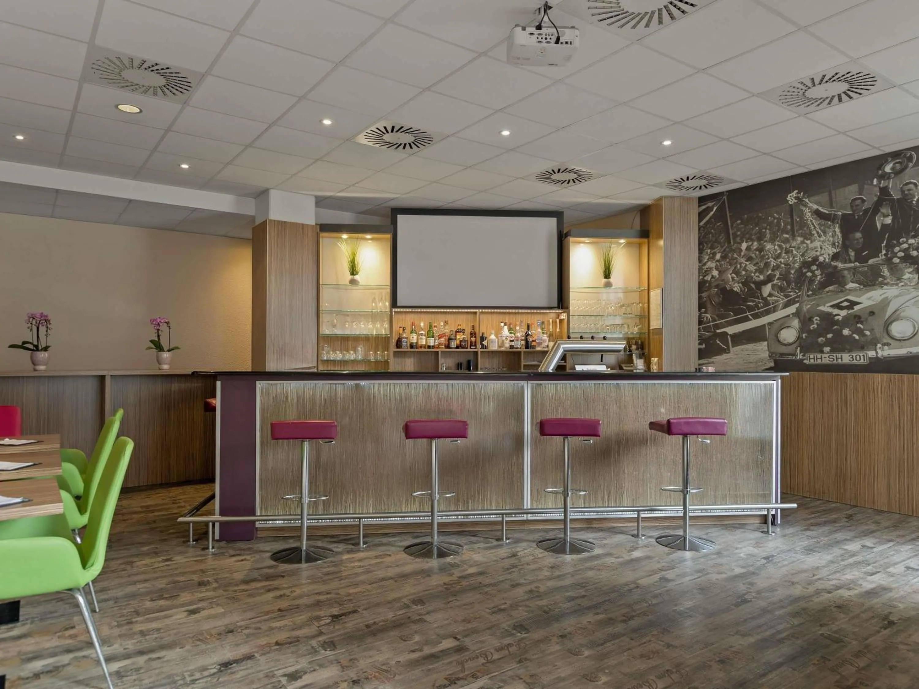 Lounge or bar in Mercure Hotel Hamburg am Volkspark