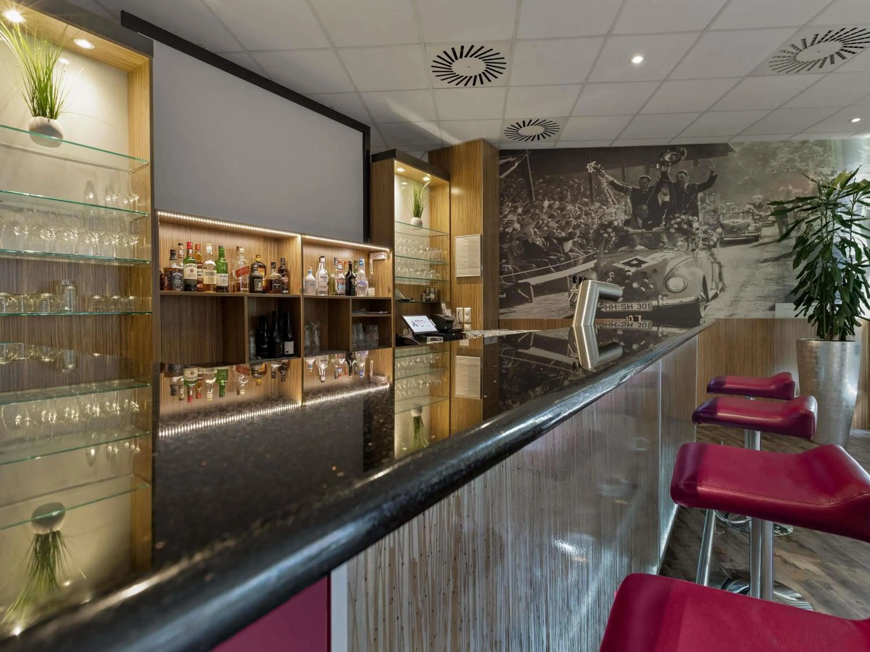 Lounge or bar in Mercure Hotel Hamburg am Volkspark