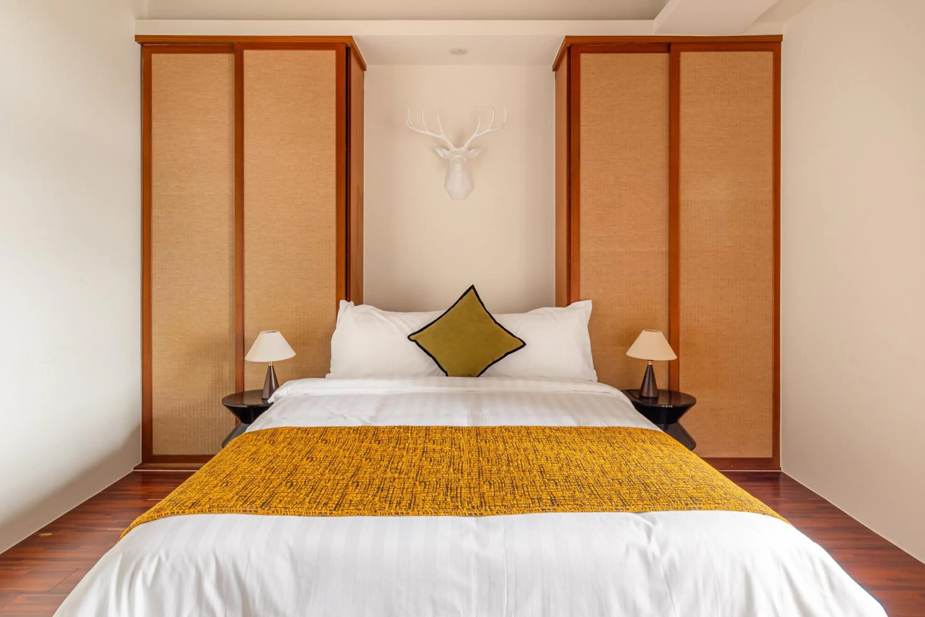 Photo of the whole room, Bed in ItaThao Vacation Inn with Elevator