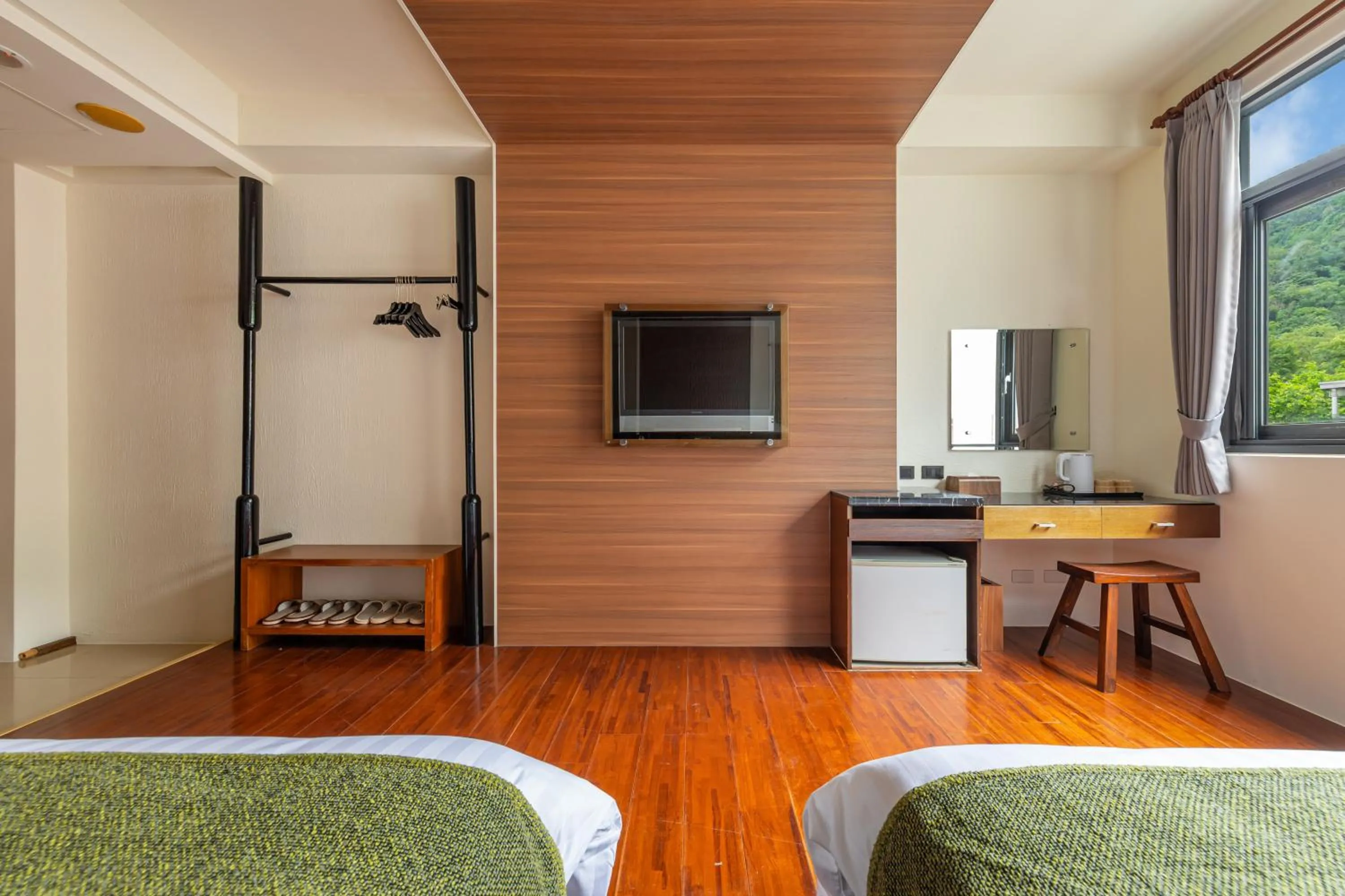 Bed in ItaThao Vacation Inn with Elevator