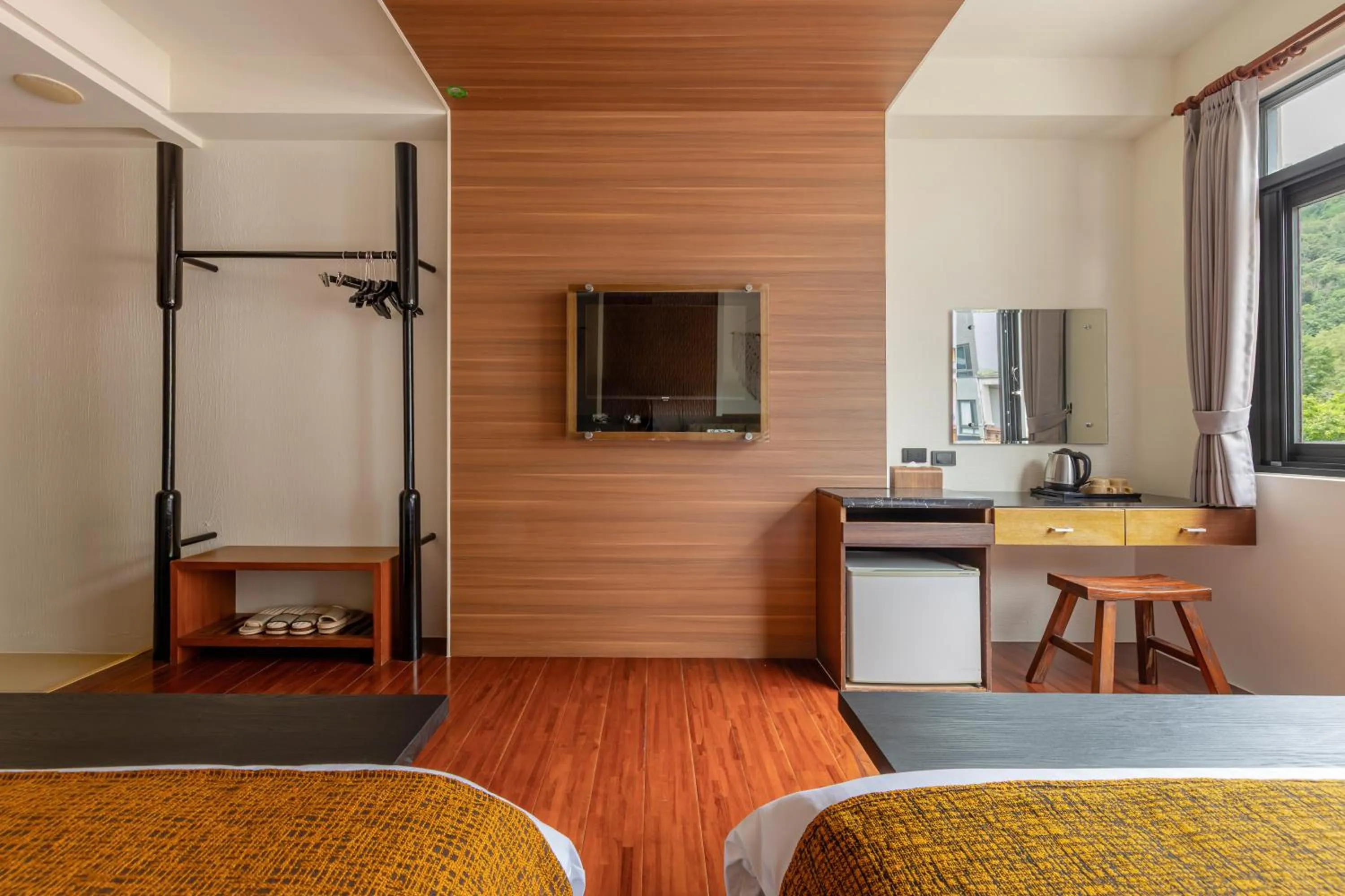 Bed in ItaThao Vacation Inn with Elevator