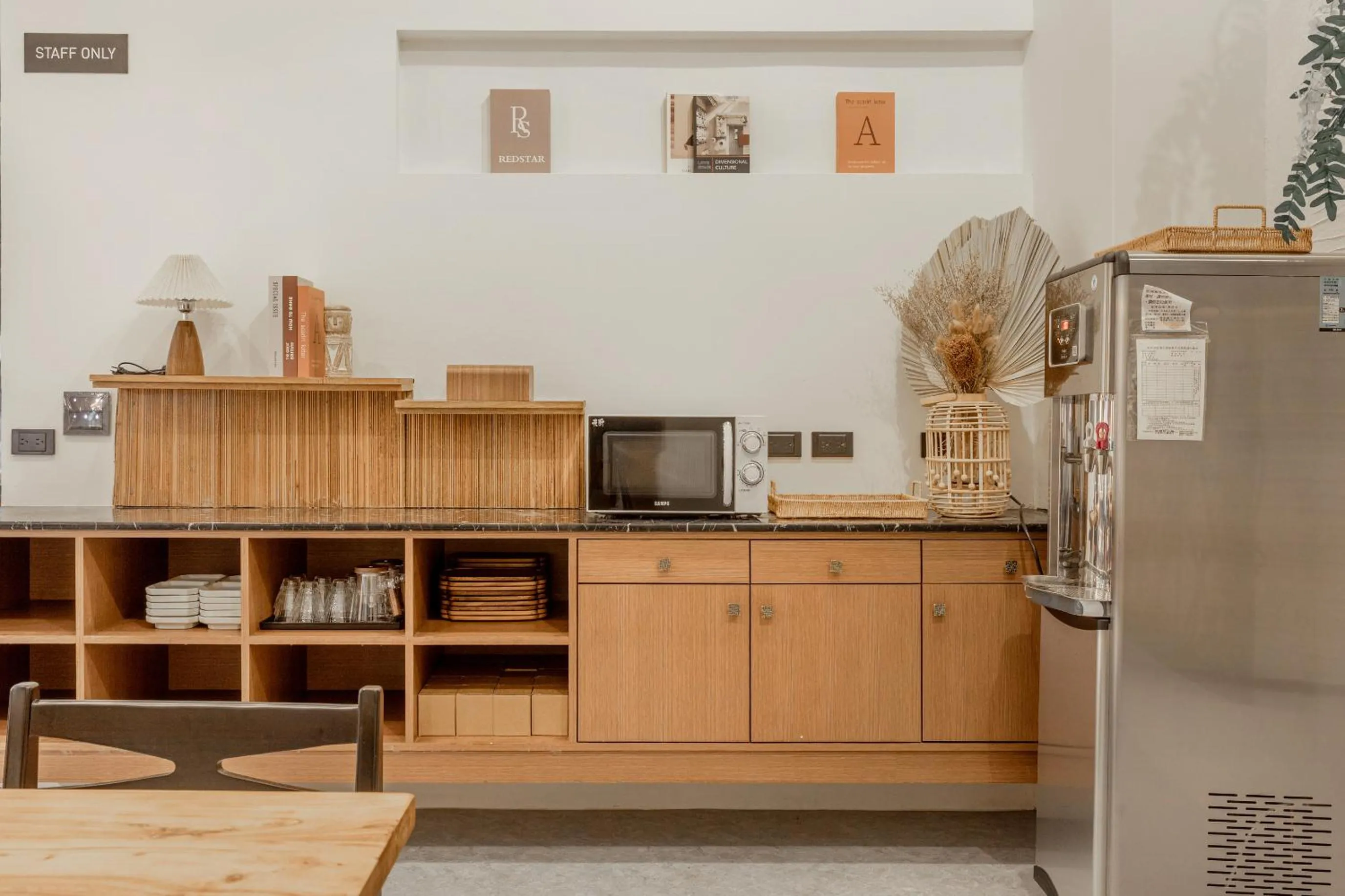 On site in ItaThao Vacation Inn with Elevator