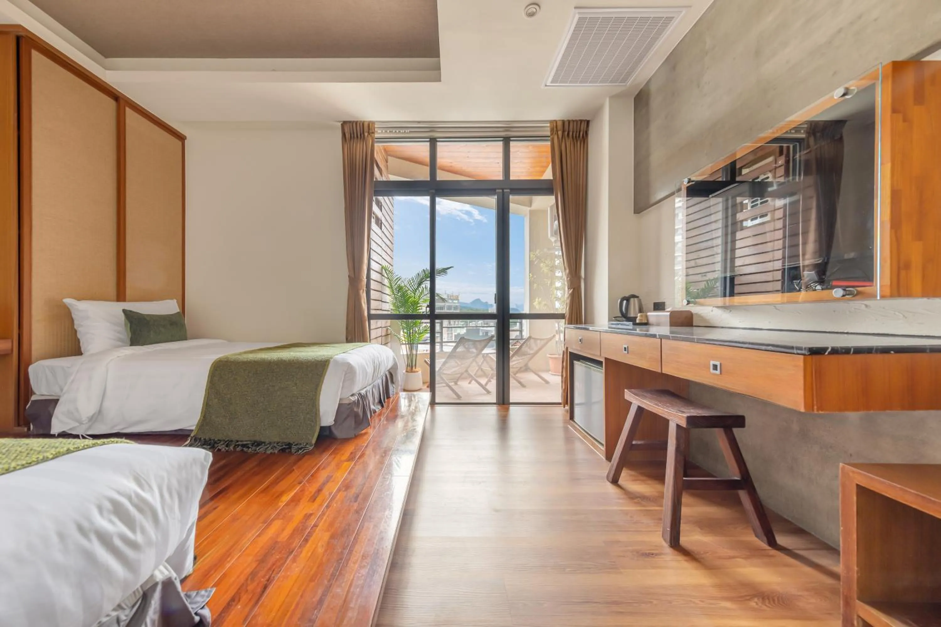 Bed in ItaThao Vacation Inn with Elevator