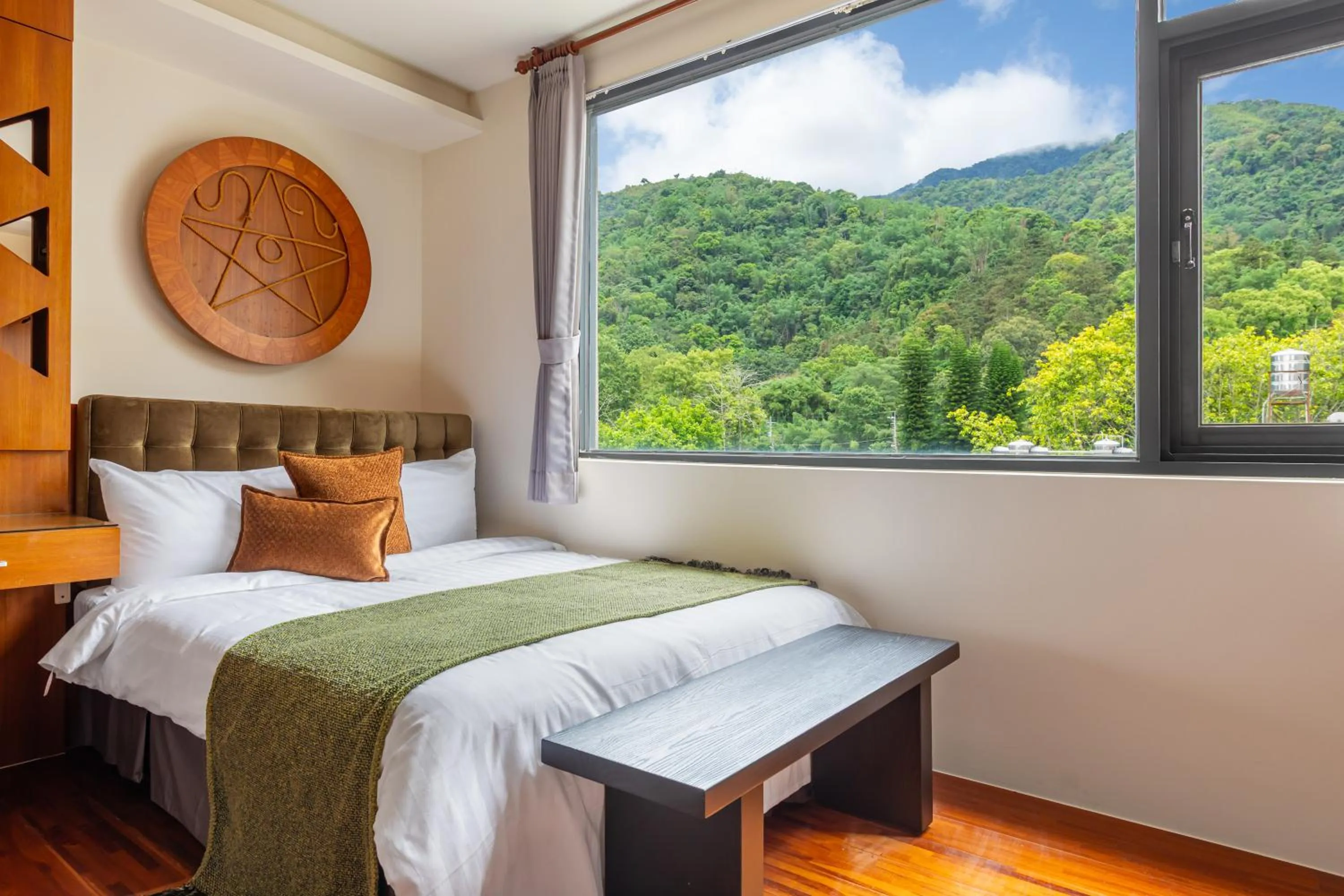 Bed in ItaThao Vacation Inn with Elevator