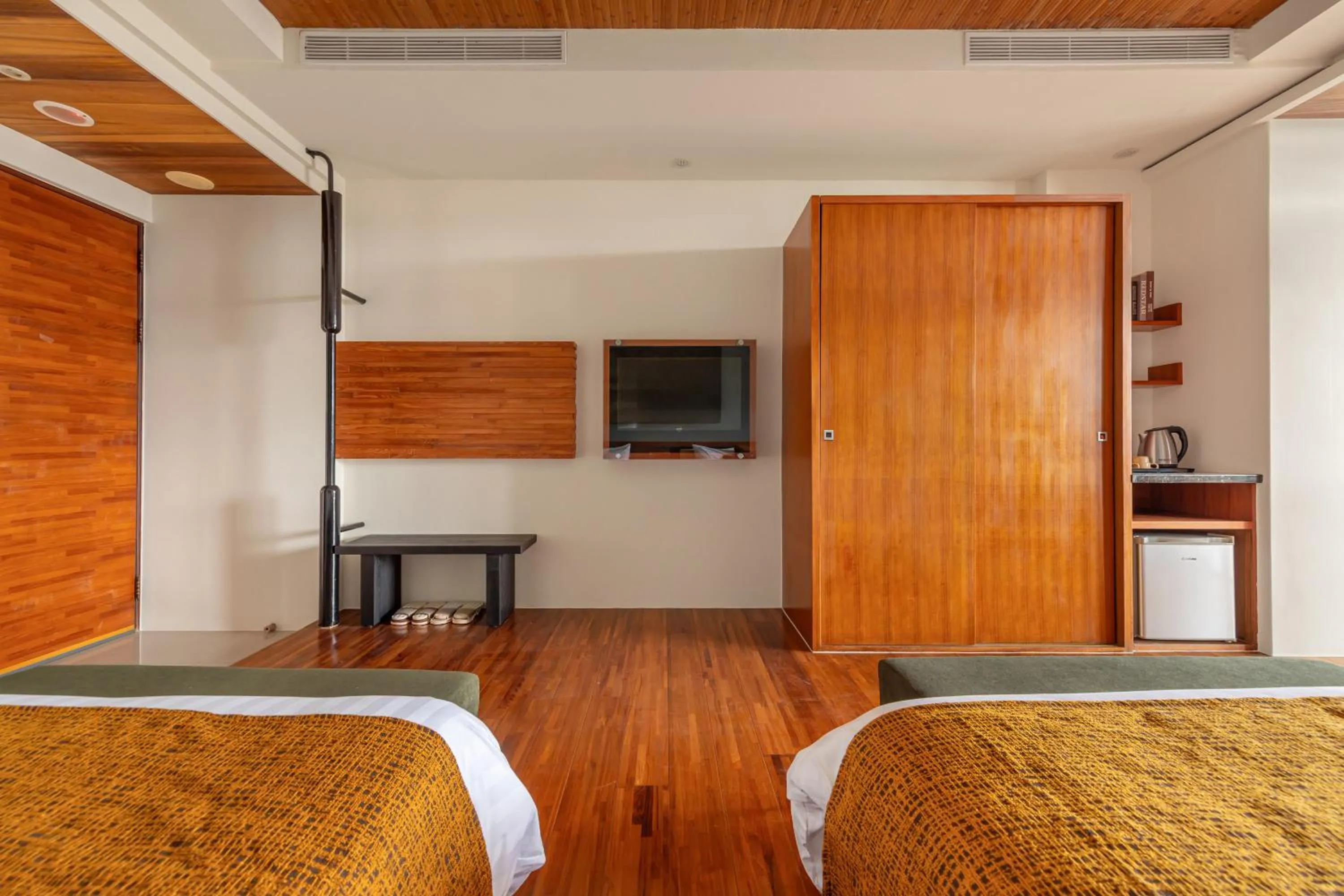 TV and multimedia, Bed in ItaThao Vacation Inn with Elevator