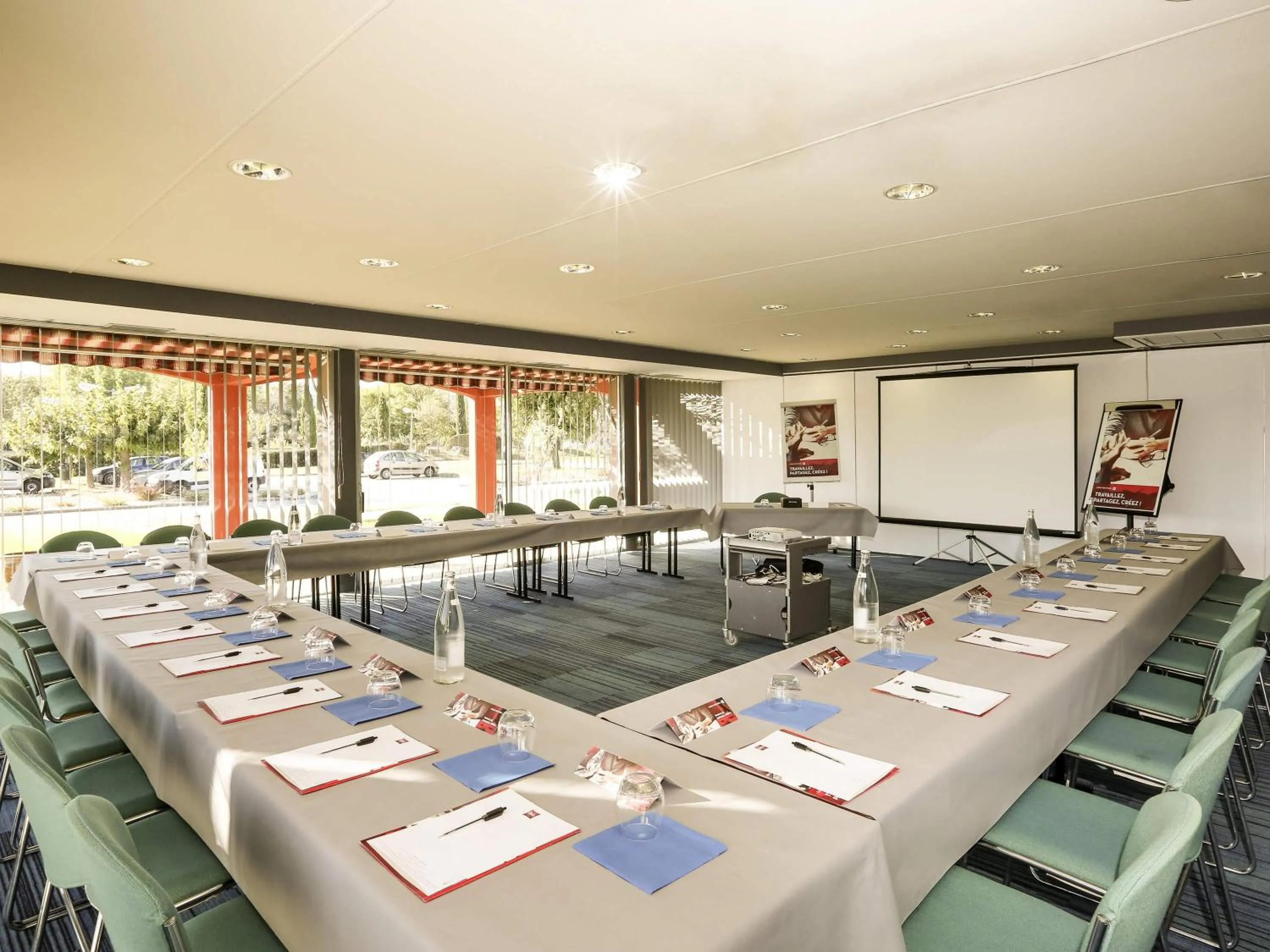 Meeting/conference room in ibis Montélimar Nord