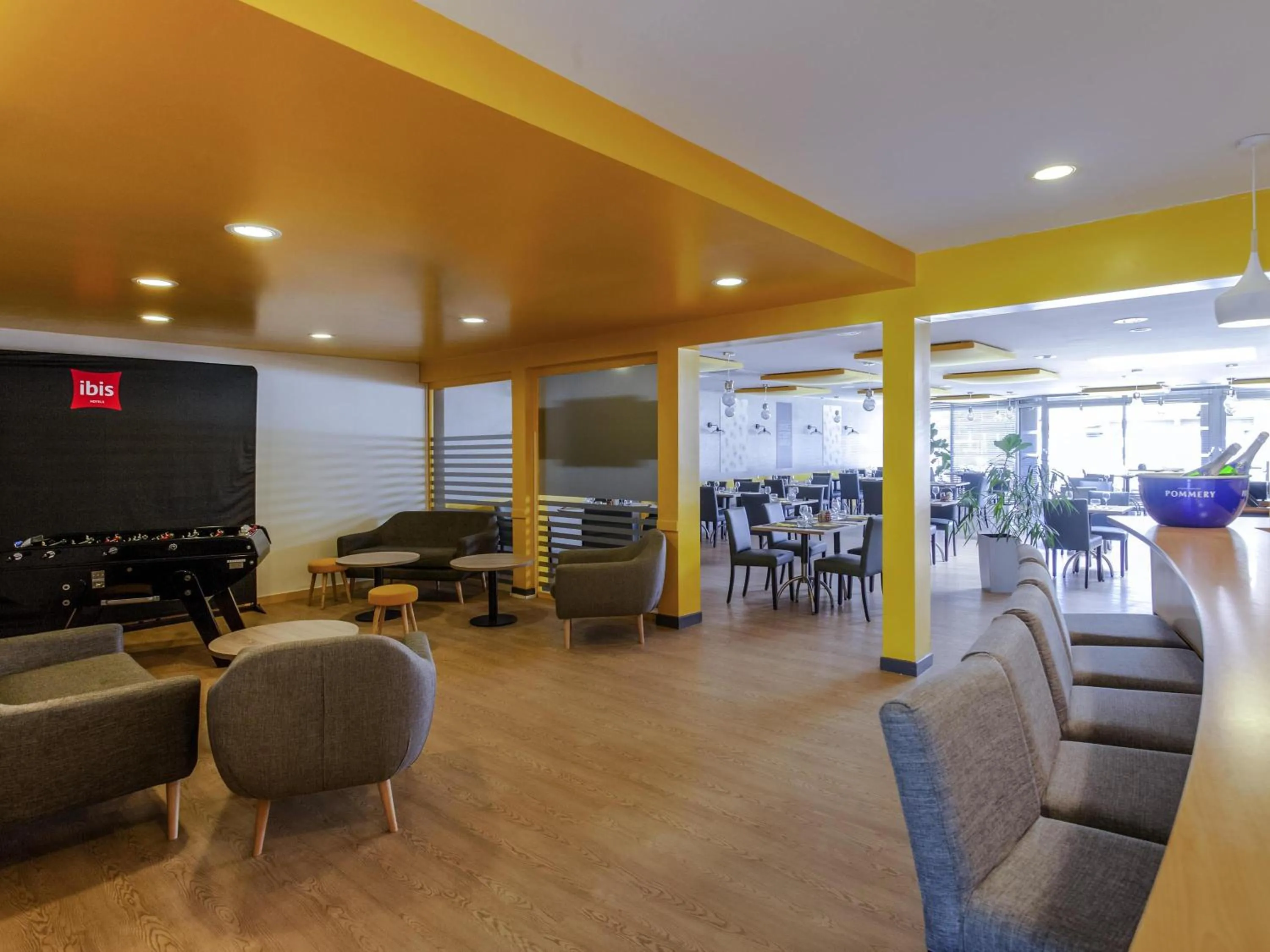 Restaurant/places to eat in ibis Montélimar Nord