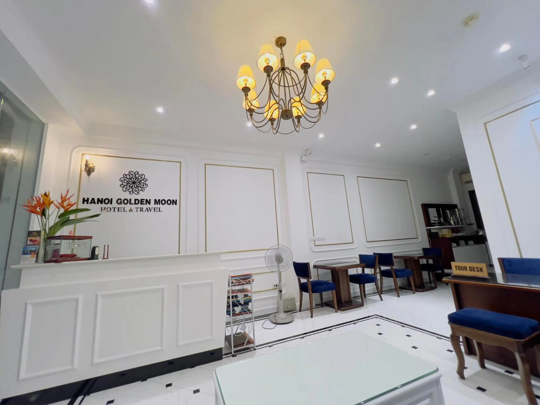 Breakfast in Hanoi Golden Moon Hotel & Travel