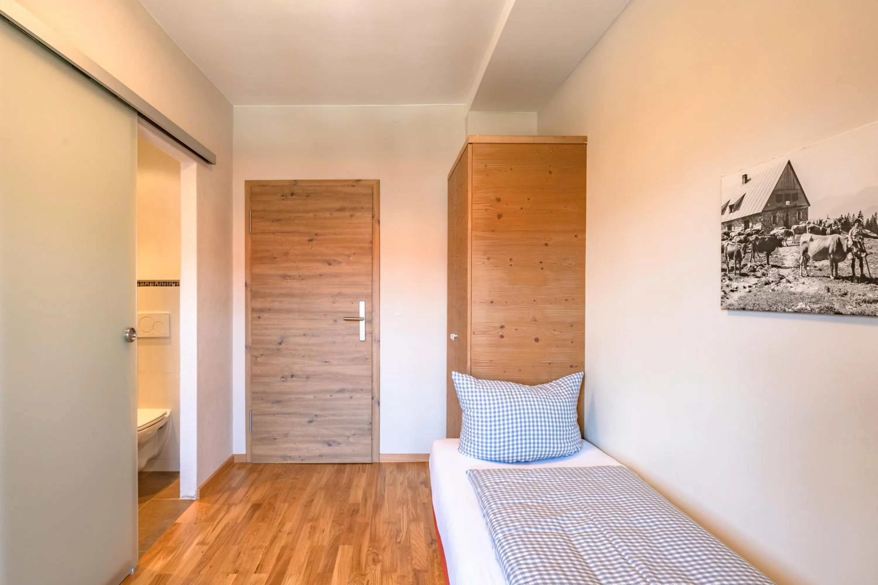 Bed in Hotel Alpensonne