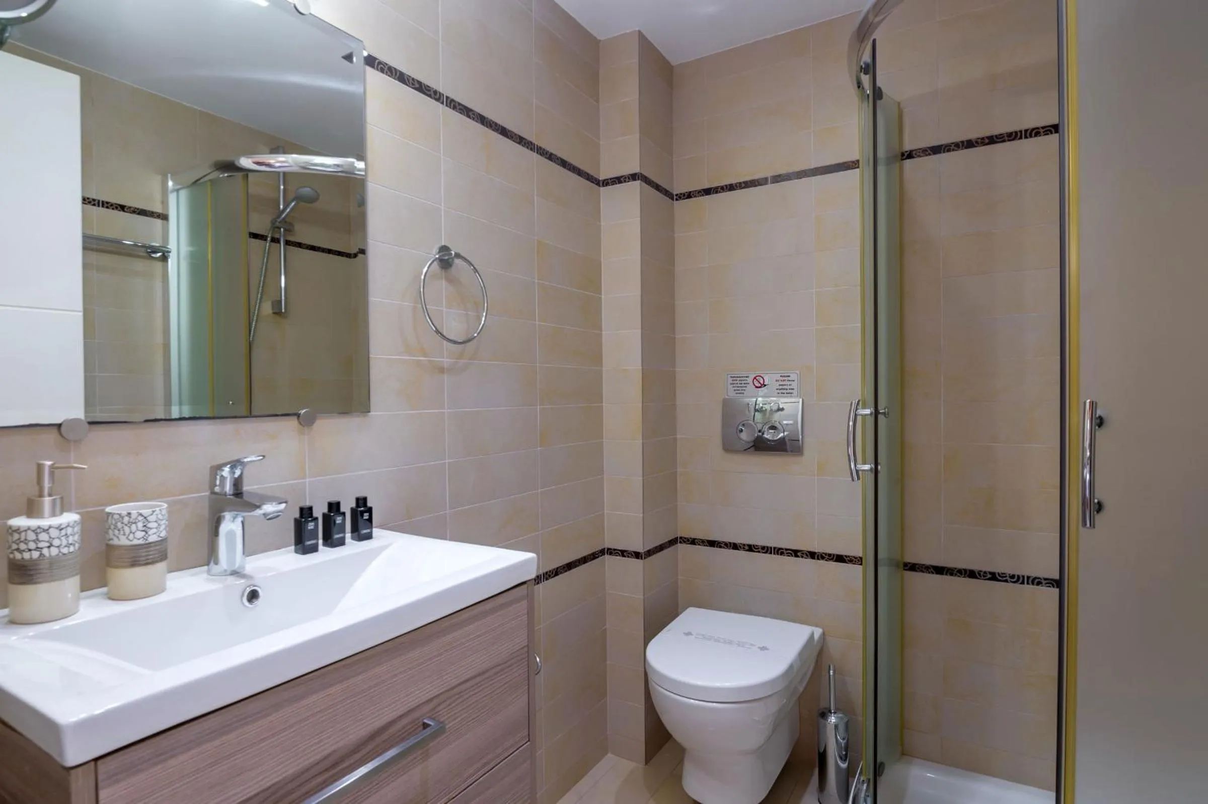 Bathroom in Rouchotas Apartments