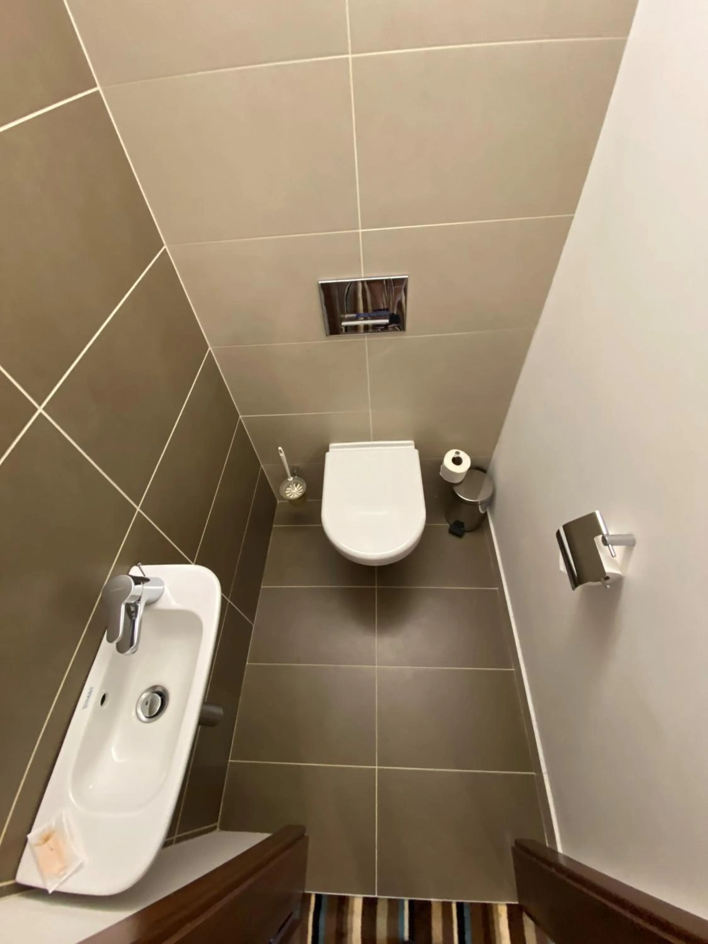 Toilet in Business Hotel Astrum Laus