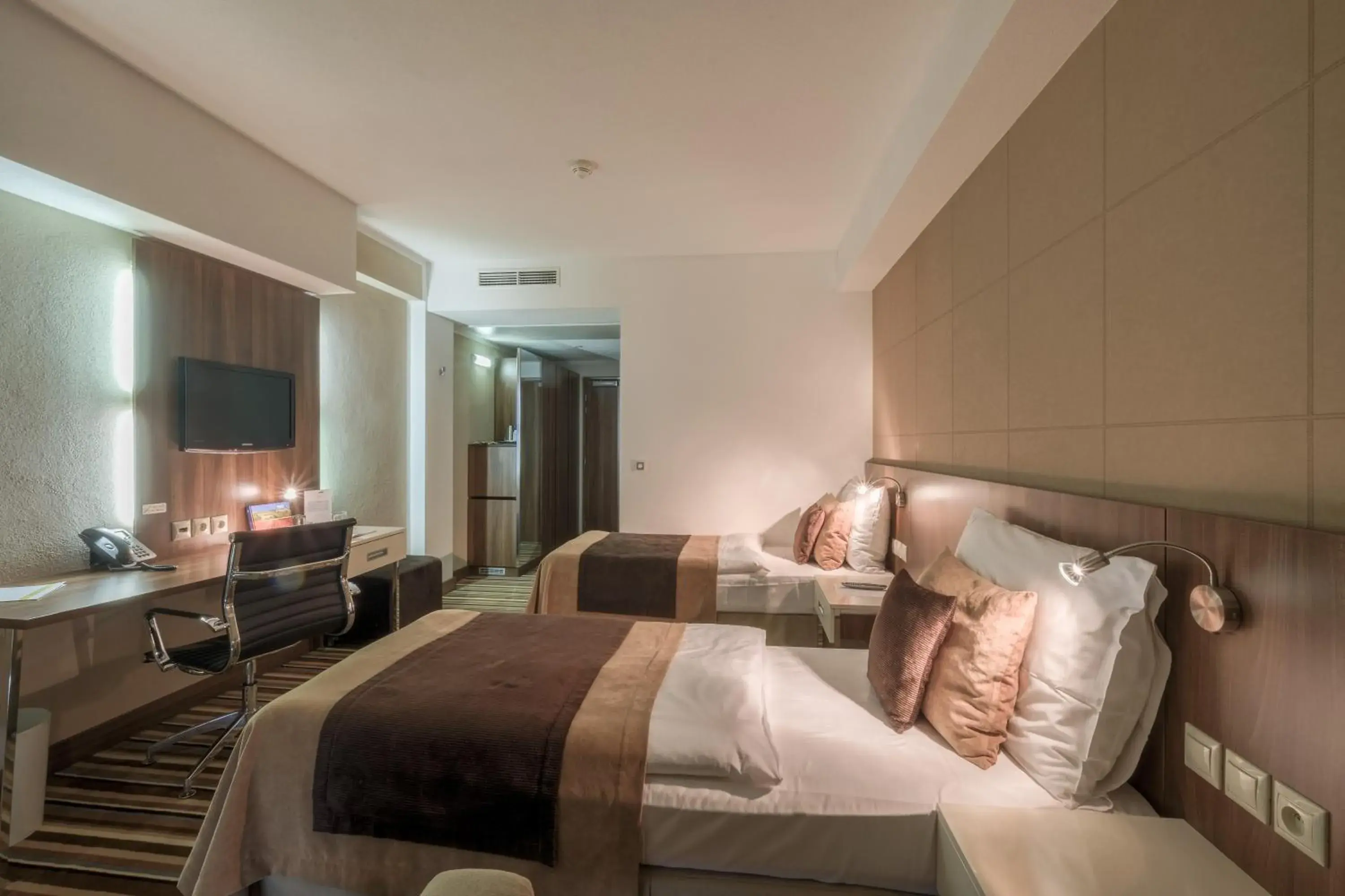 Double or Twin Room - single occupancy in Business Hotel Astrum Laus Double or Twin Room - single occupancy in Business Hotel Astrum Laus