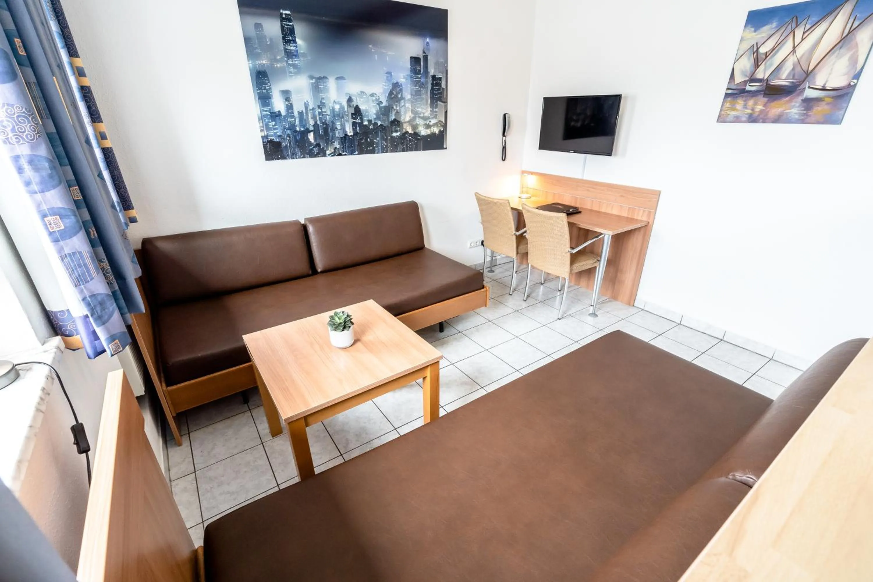 Seating area in Hotel Fresh INN