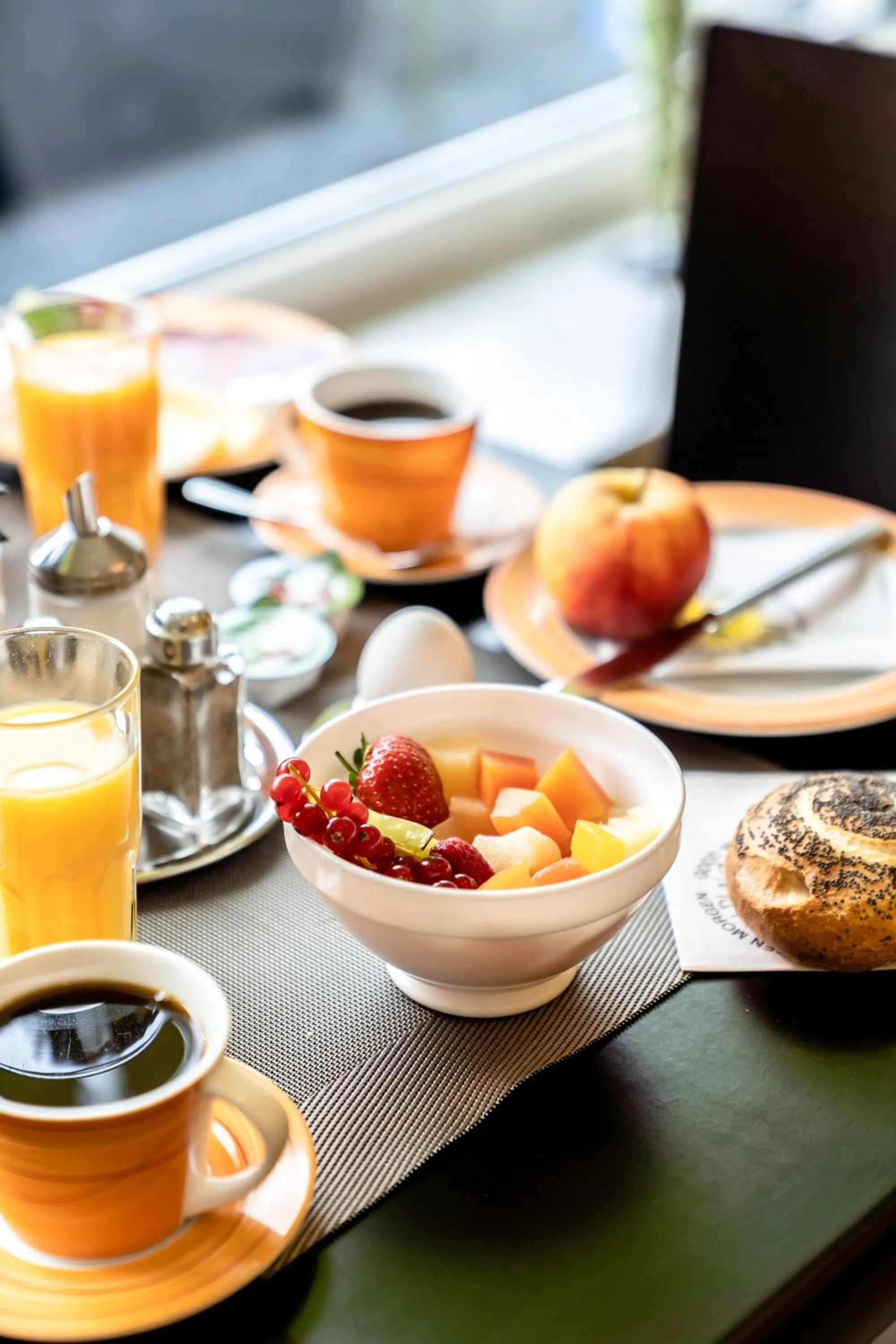 Food and drinks in Hotel Fresh INN