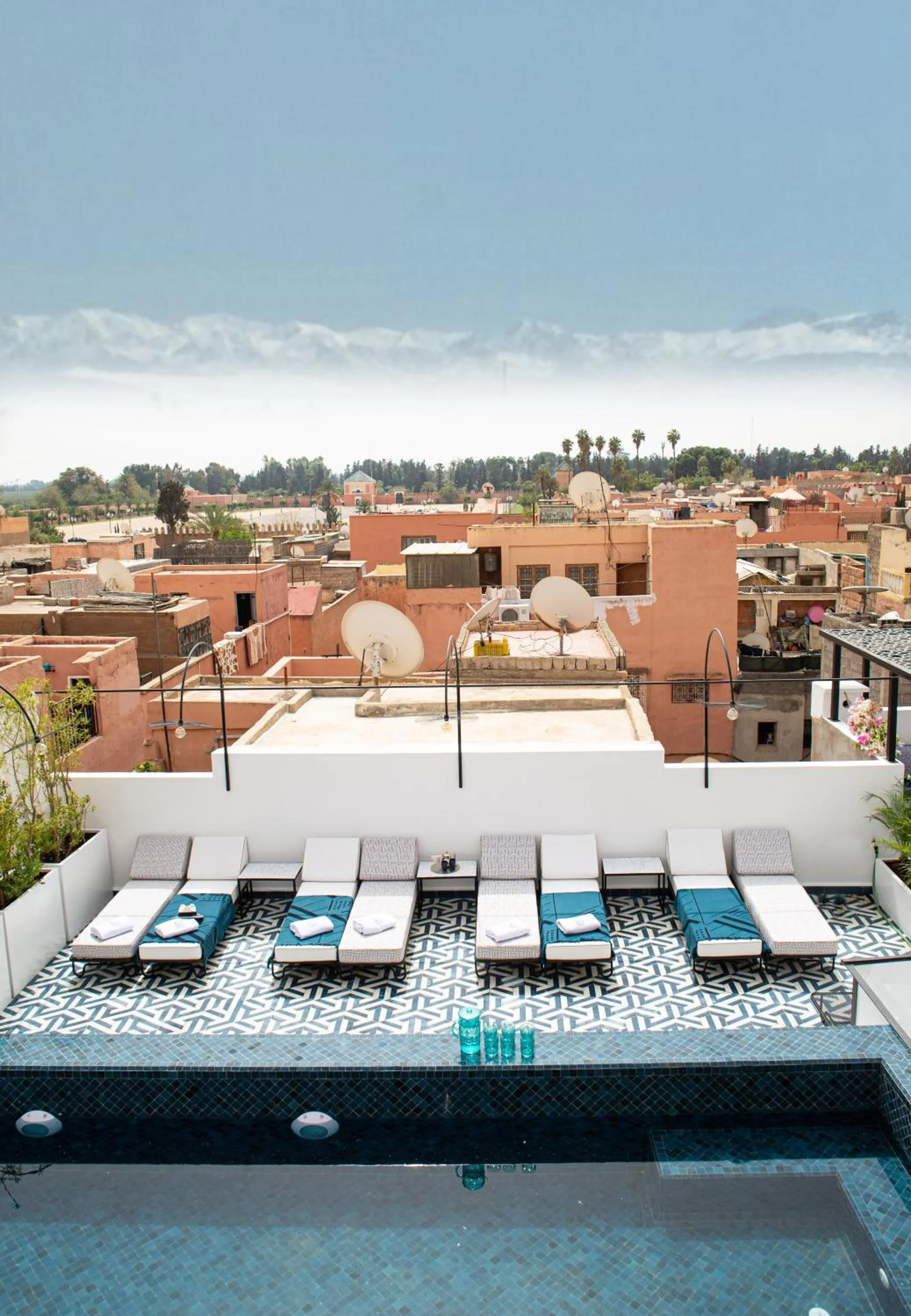 Swimming pool in Le Pavillon de la Kasbah & SPA Marrakech