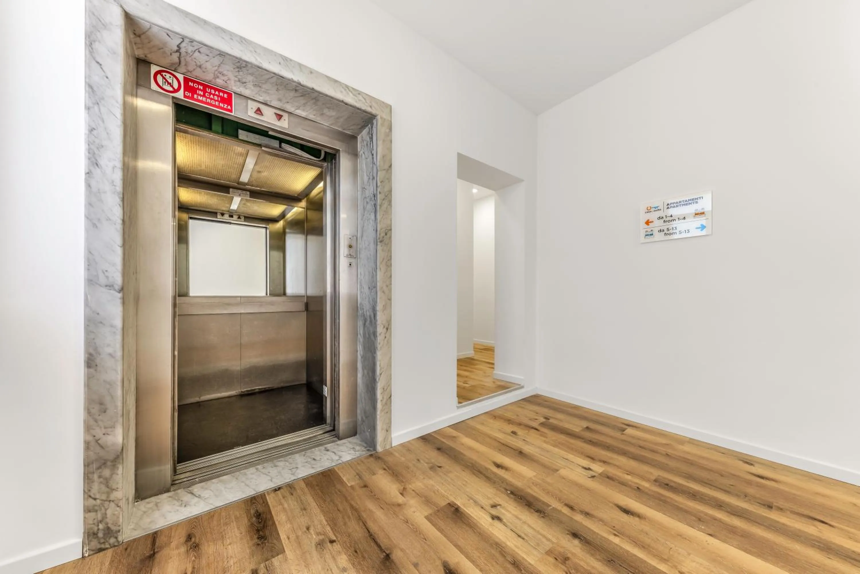 elevator in Casa da Suite Mirabello