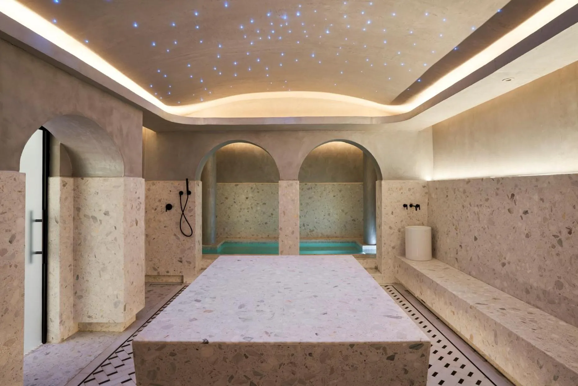 Spa and wellness centre/facilities, Bed in LUX* Grand Baie Resort & Residences
