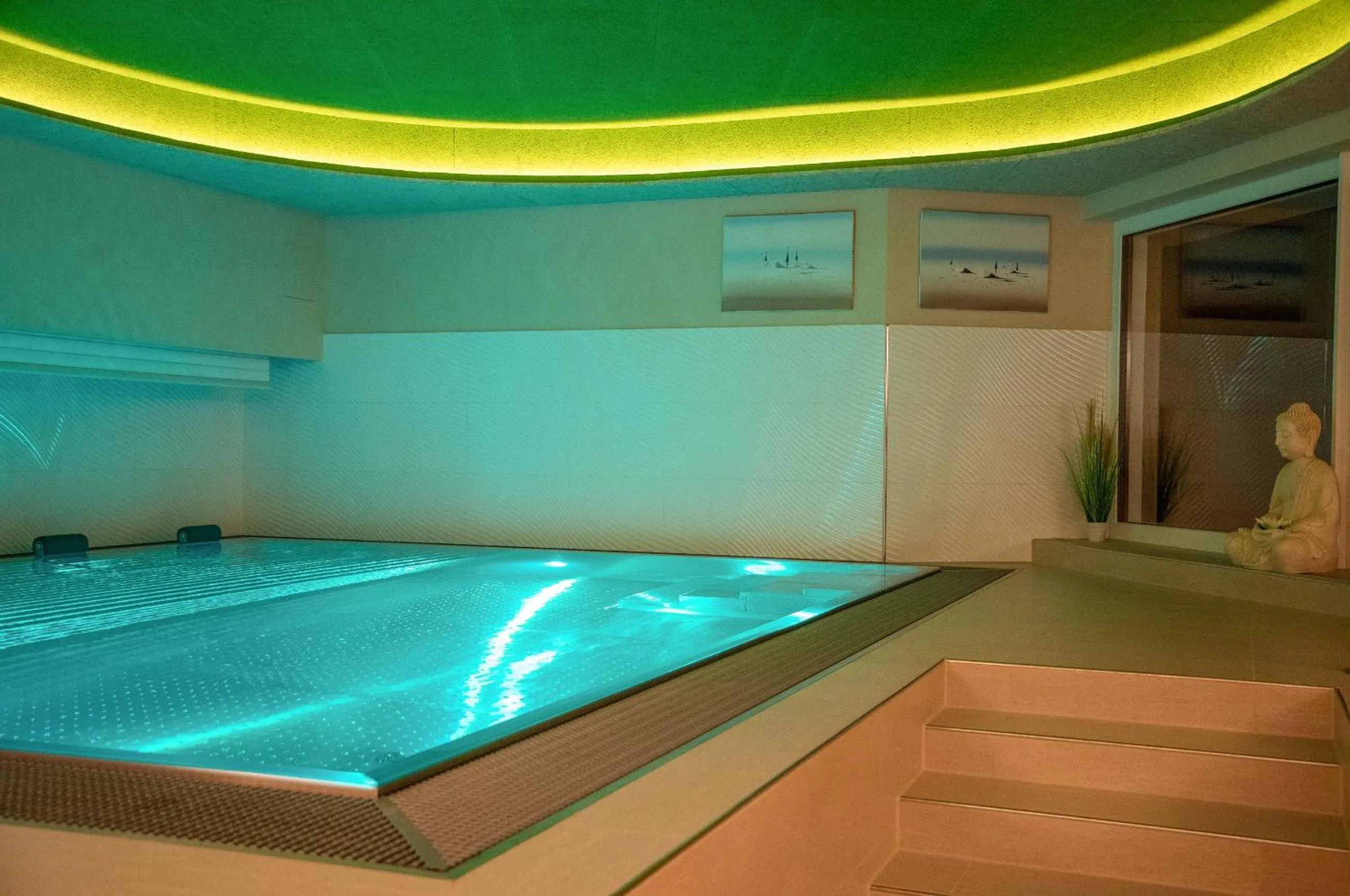 Hot Tub in Alpenlodge Val Gronda