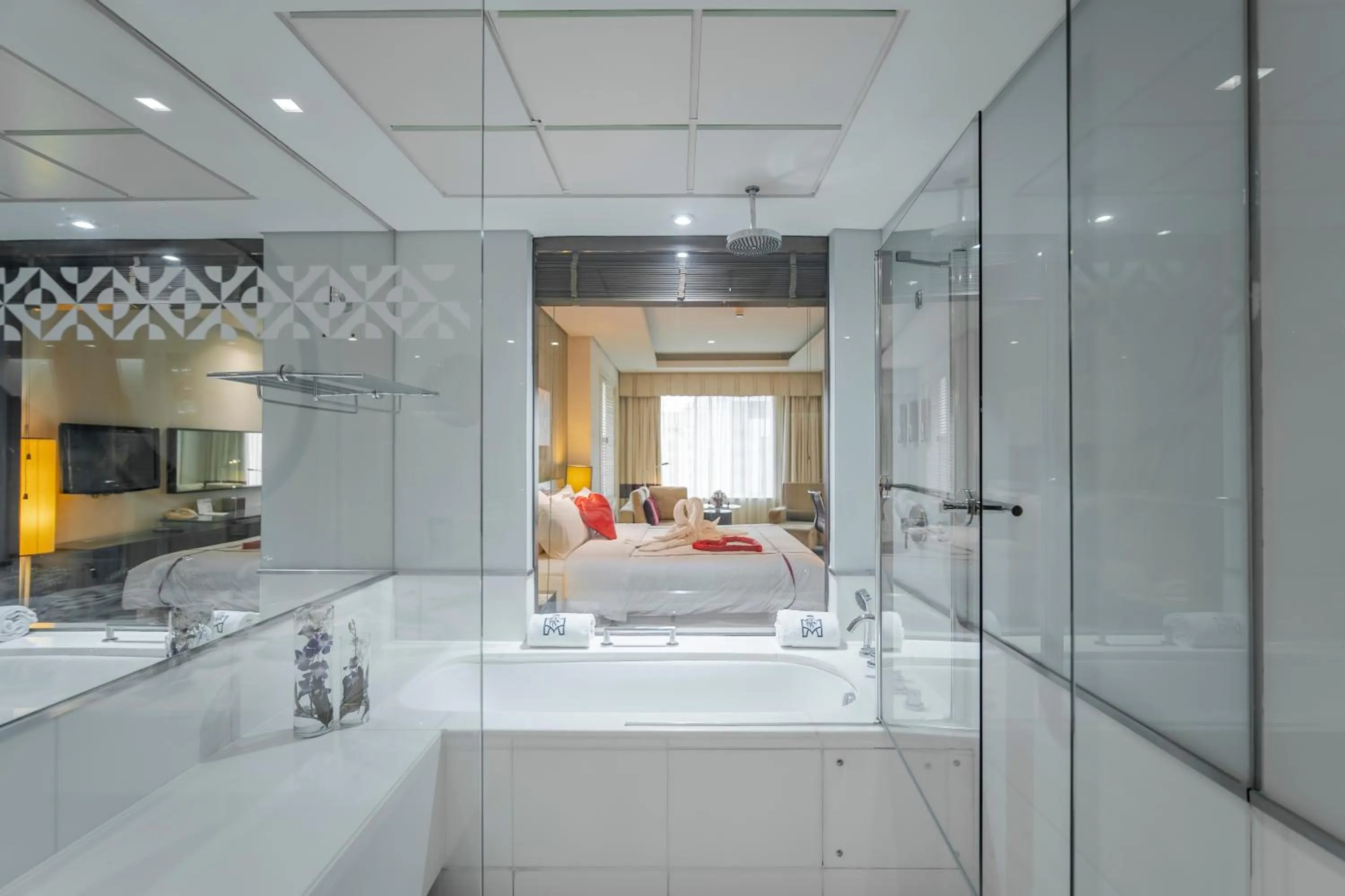 Bathroom in Majestic Premier Hotel Burdubai